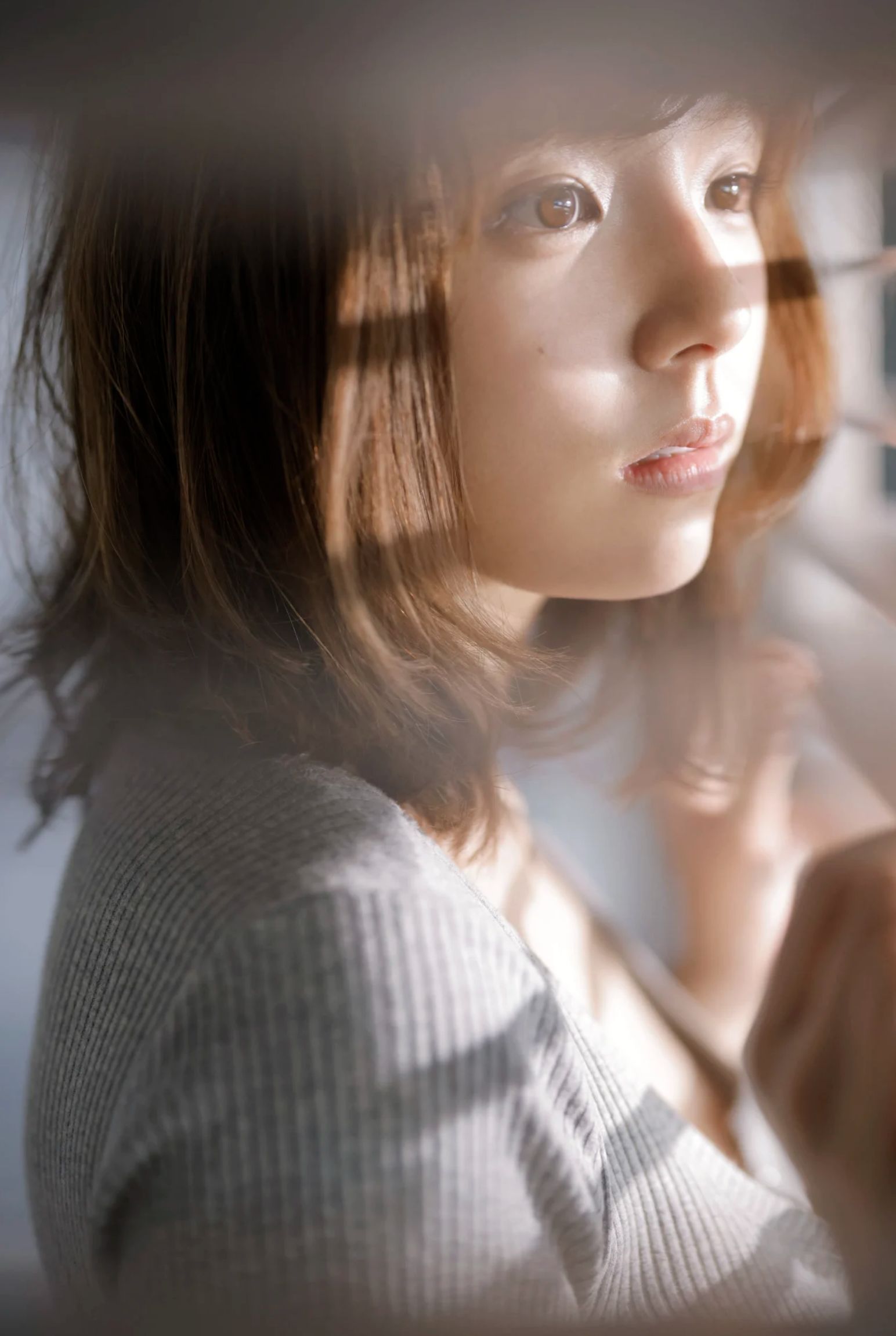 マンスリーガール009＝篠崎愛「完全未公開30カット＆ムービー」
