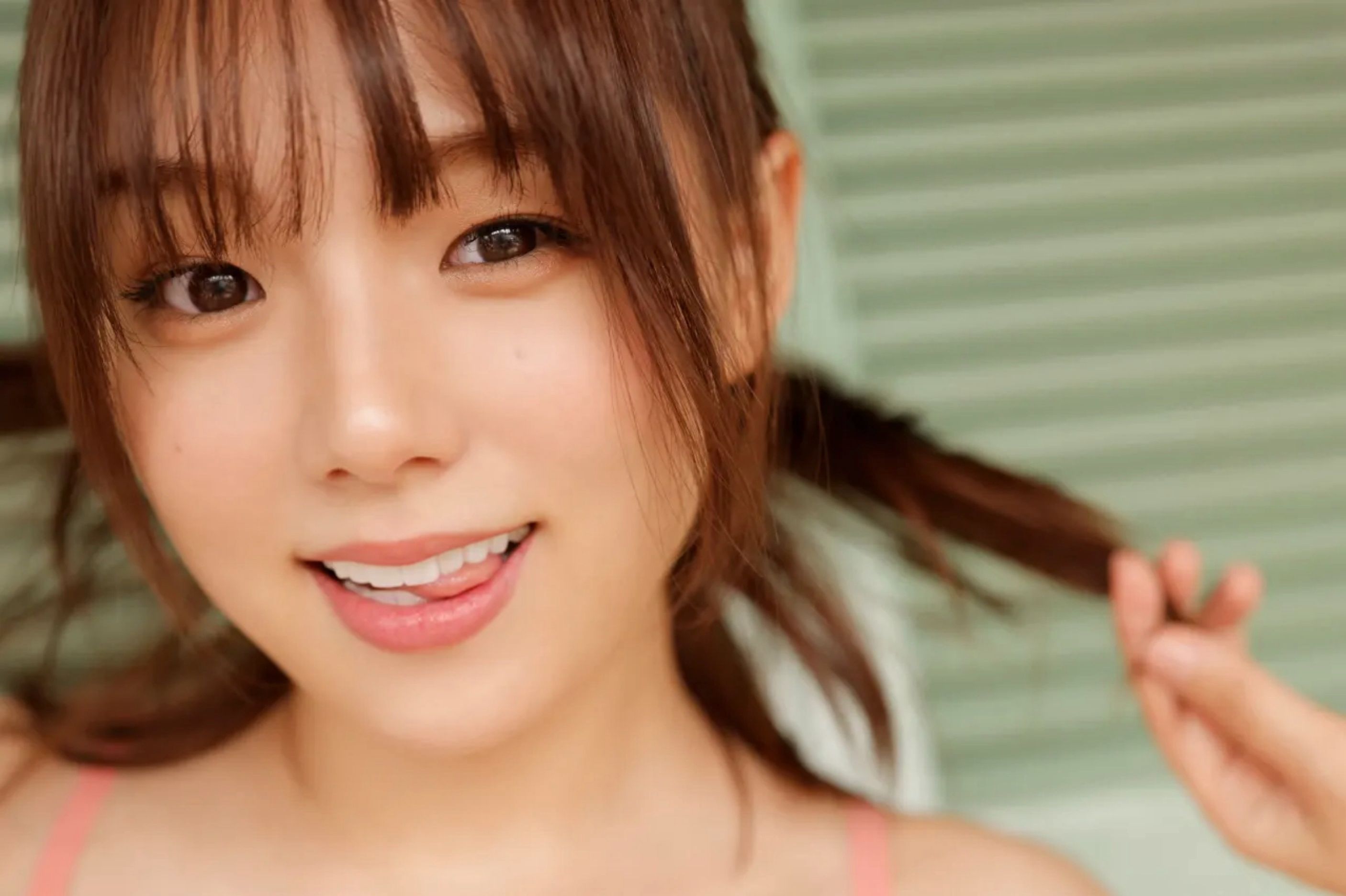 マンスリーガール018＝篠崎愛「先行公開プレミア30カット＆ムービー」
