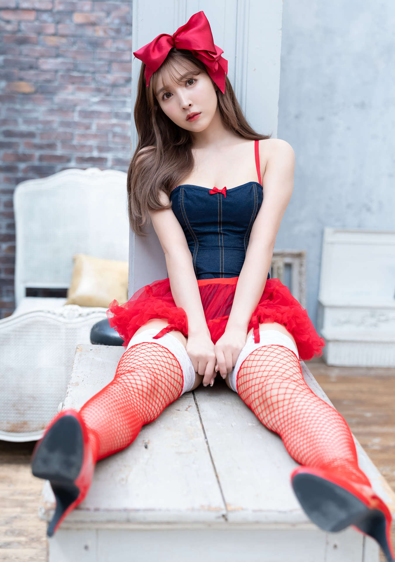 三上悠亜 写真集『Cute Juice』