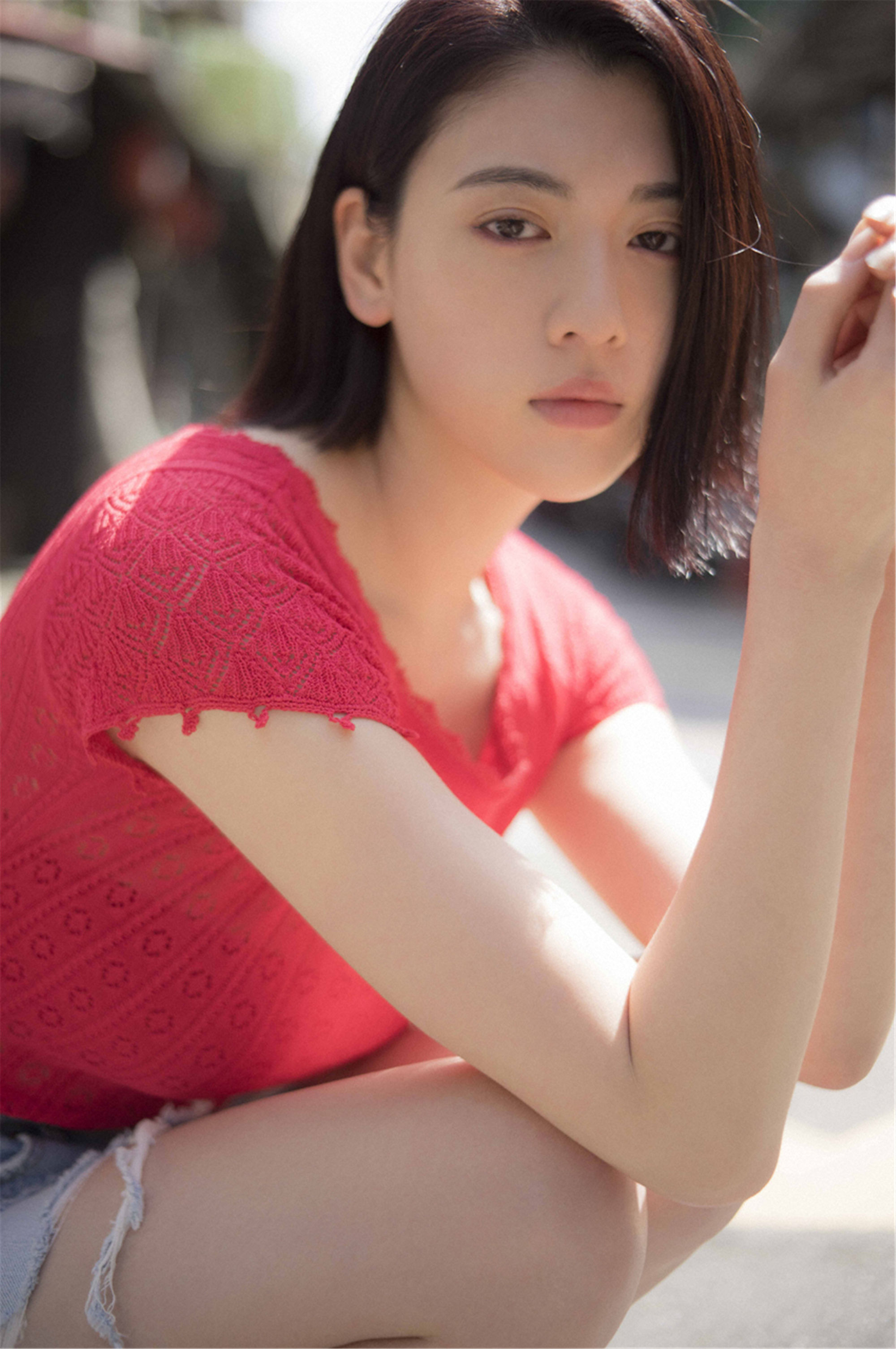三吉彩花 空をこえて