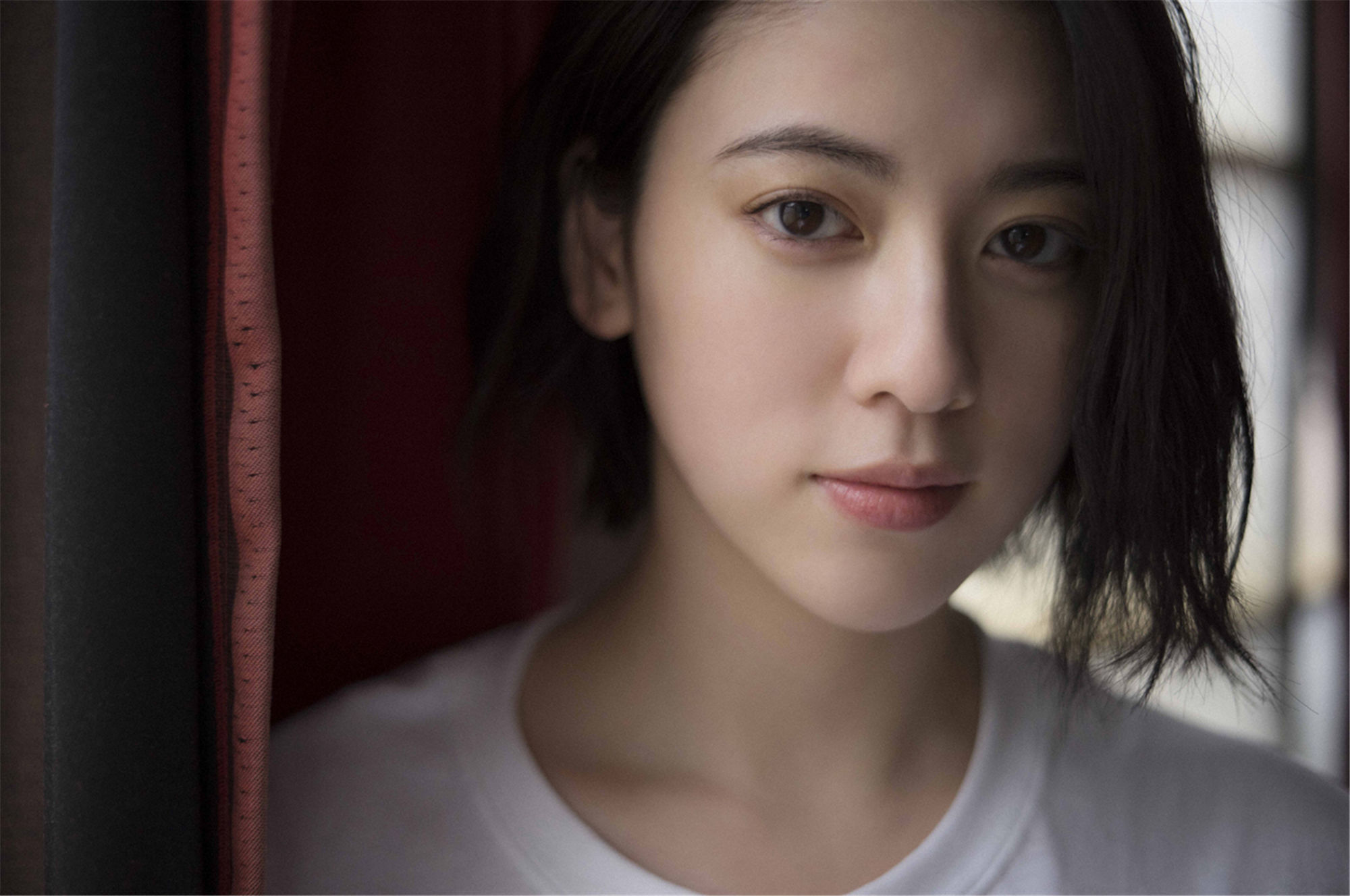 三吉彩花 空をこえて