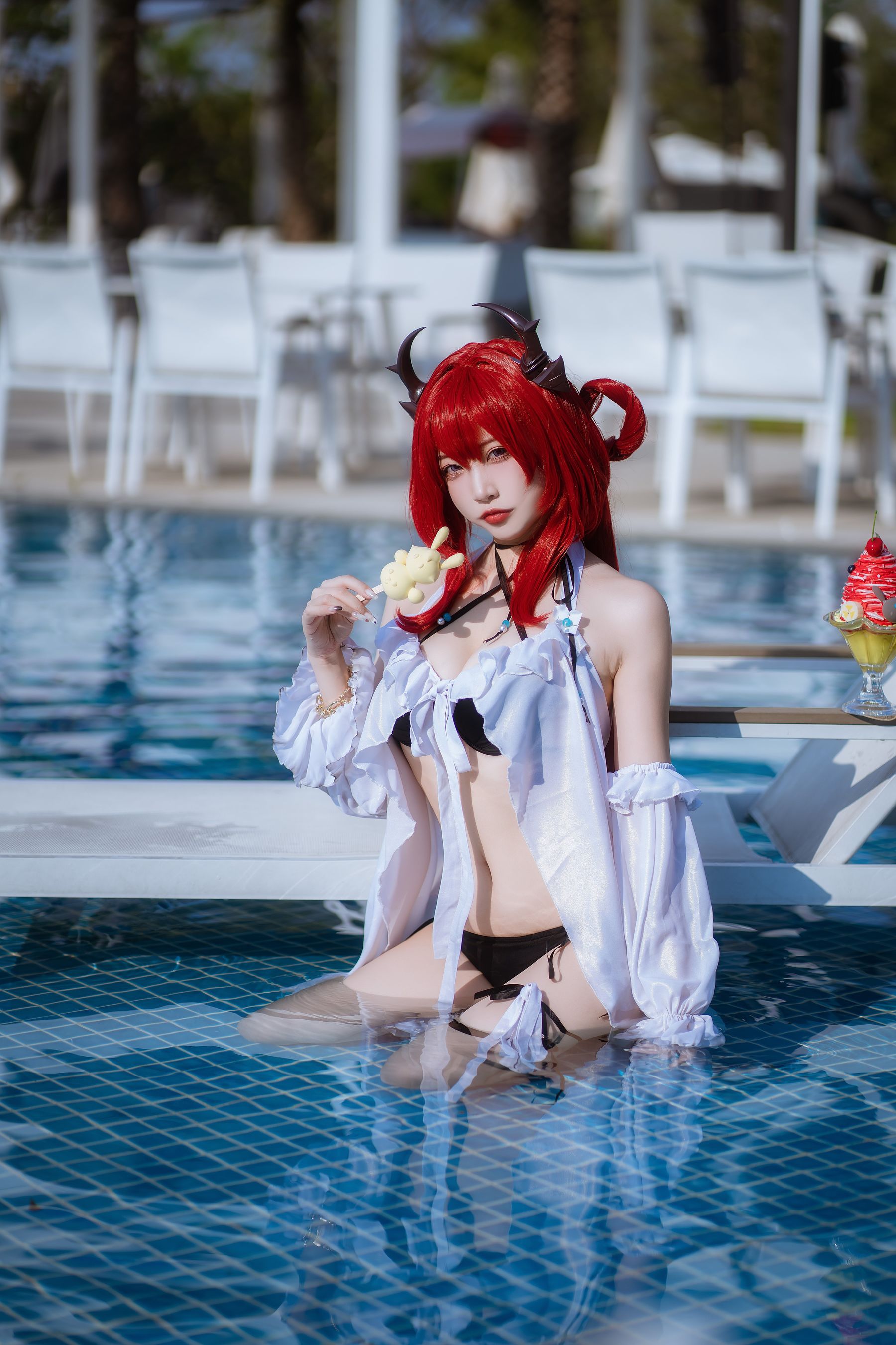 人气Coser 二佐Nisa - 泰拉夏日纪事 史尔特尔泳装