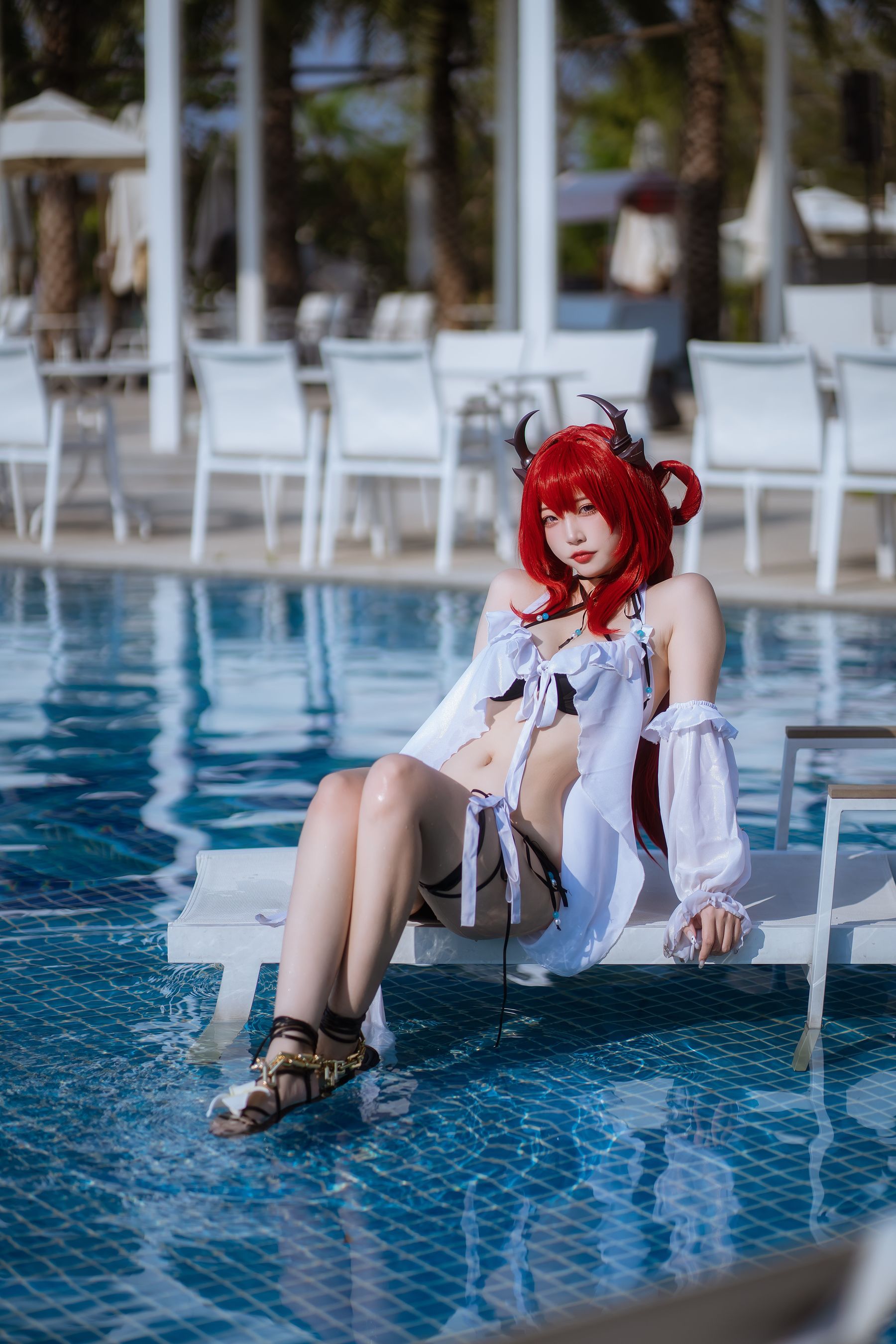 人气Coser 二佐Nisa - 泰拉夏日纪事 史尔特尔泳装