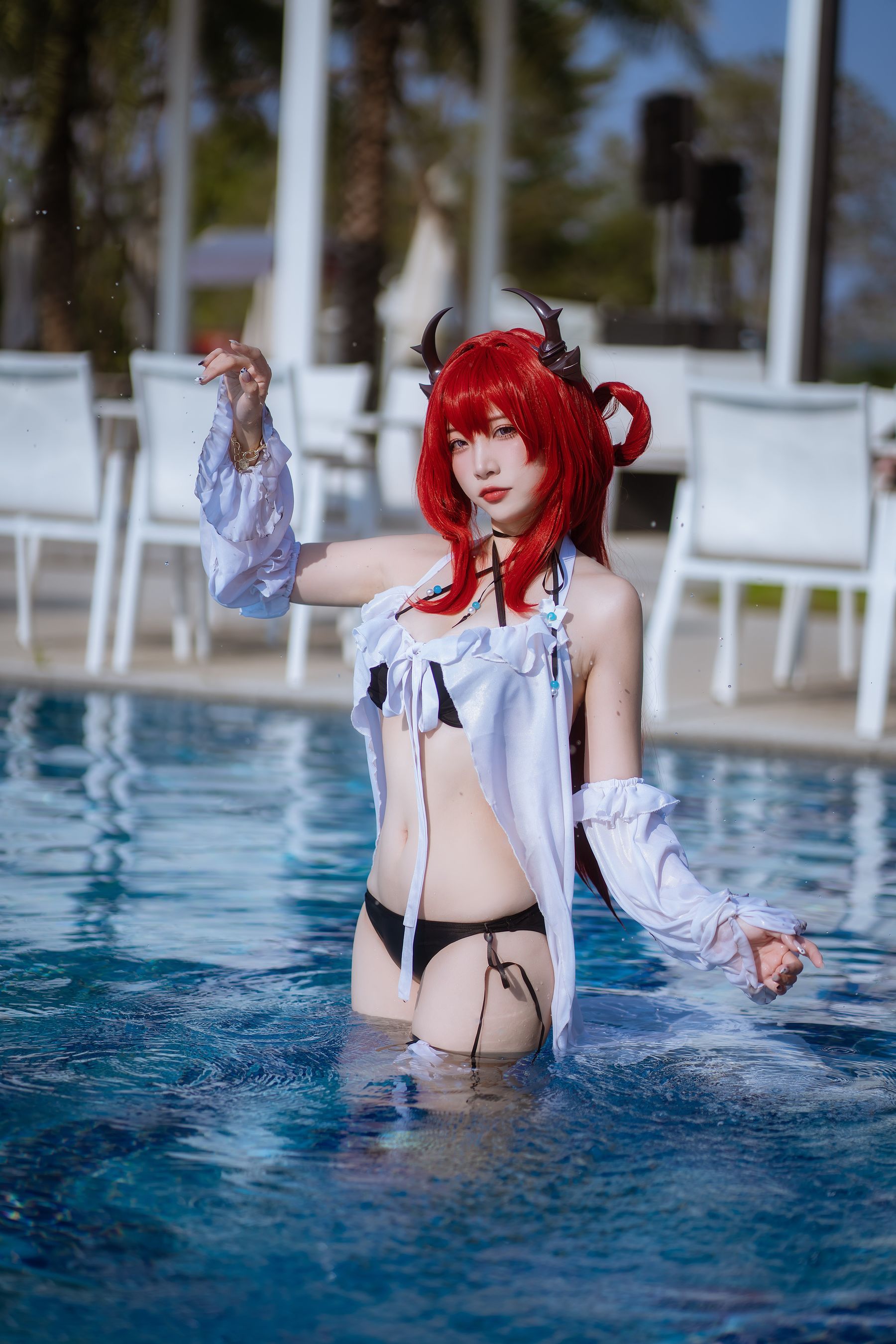 人气Coser 二佐Nisa - 泰拉夏日纪事 史尔特尔泳装