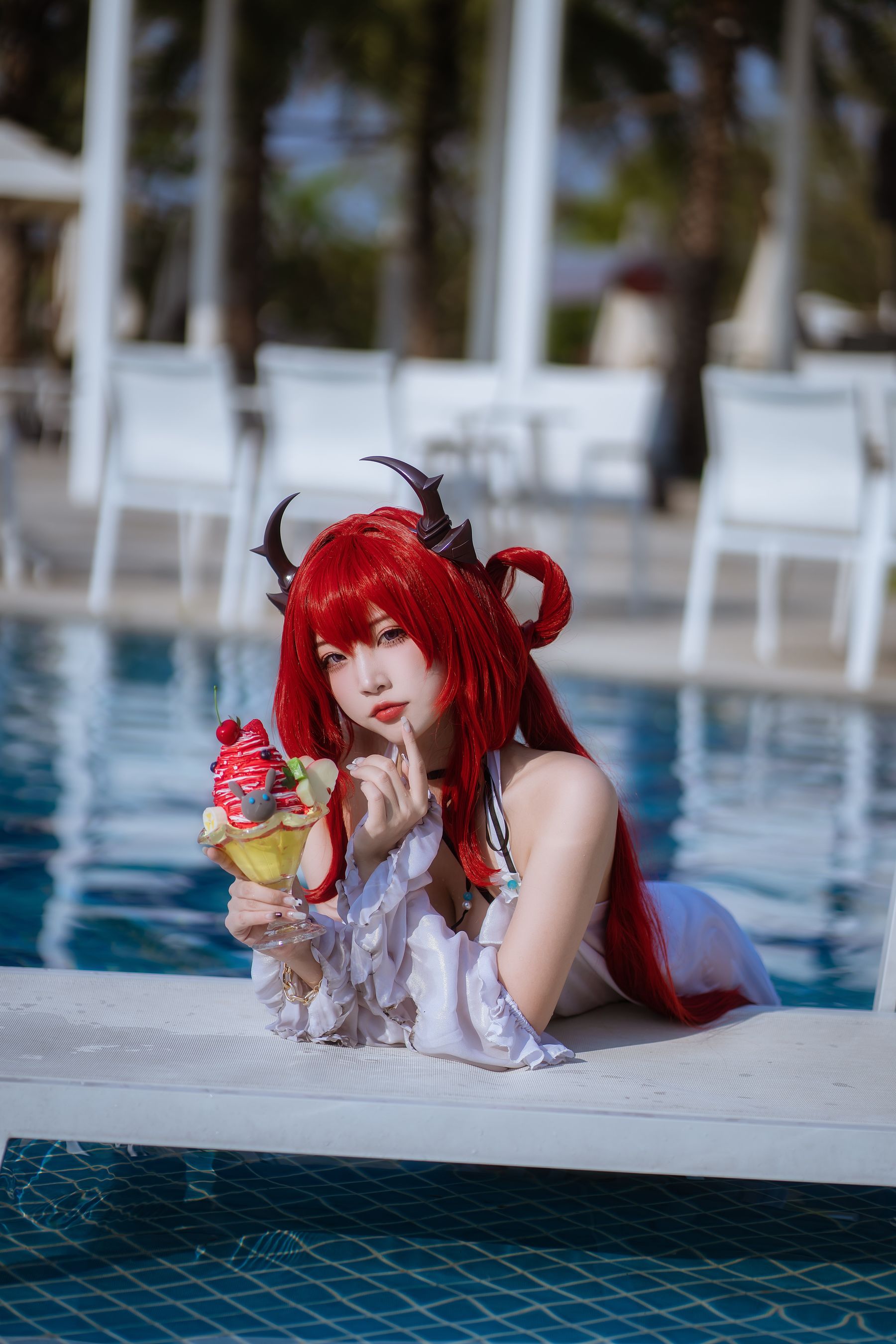人气Coser 二佐Nisa - 泰拉夏日纪事 史尔特尔泳装