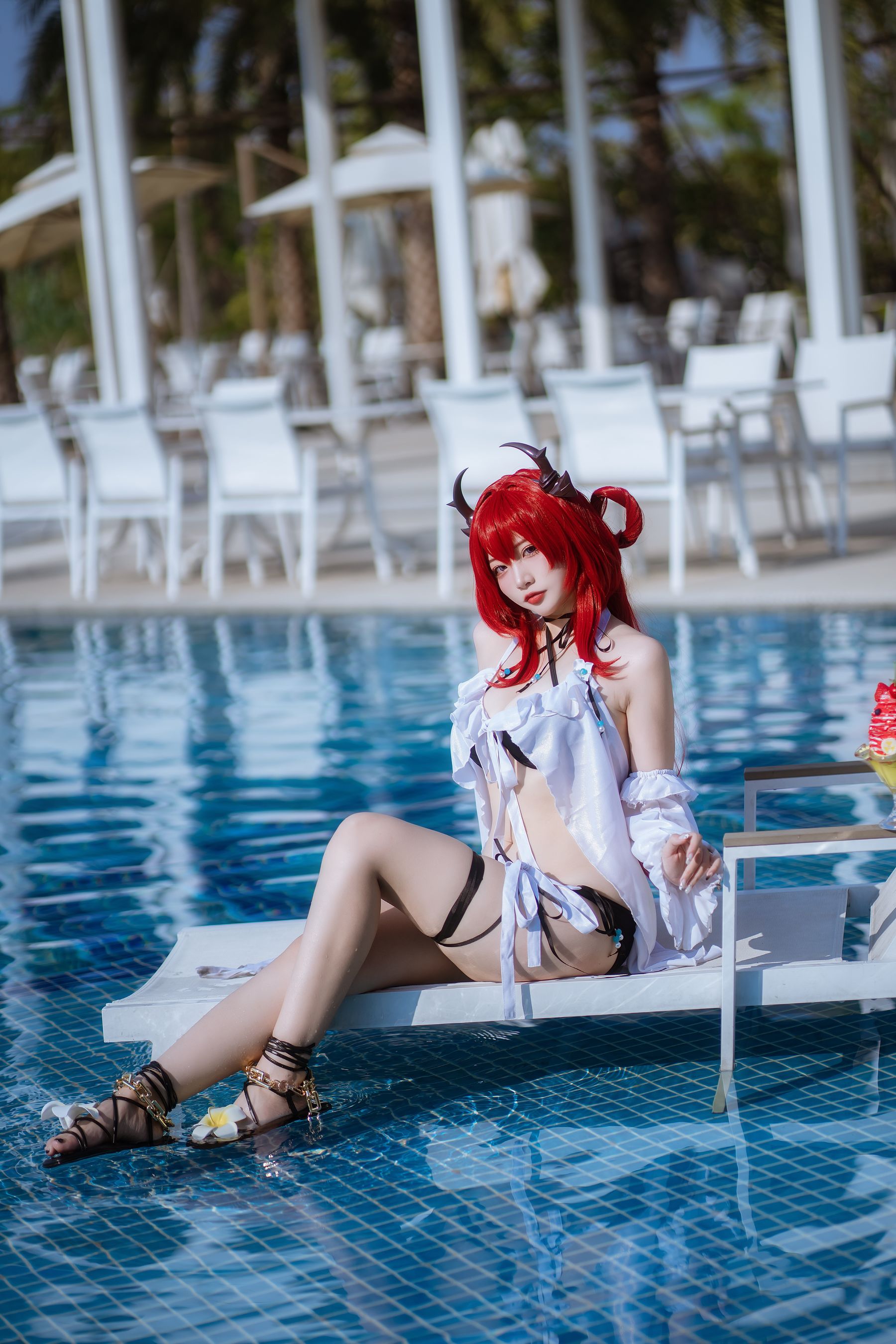 人气Coser 二佐Nisa - 泰拉夏日纪事 史尔特尔泳装
