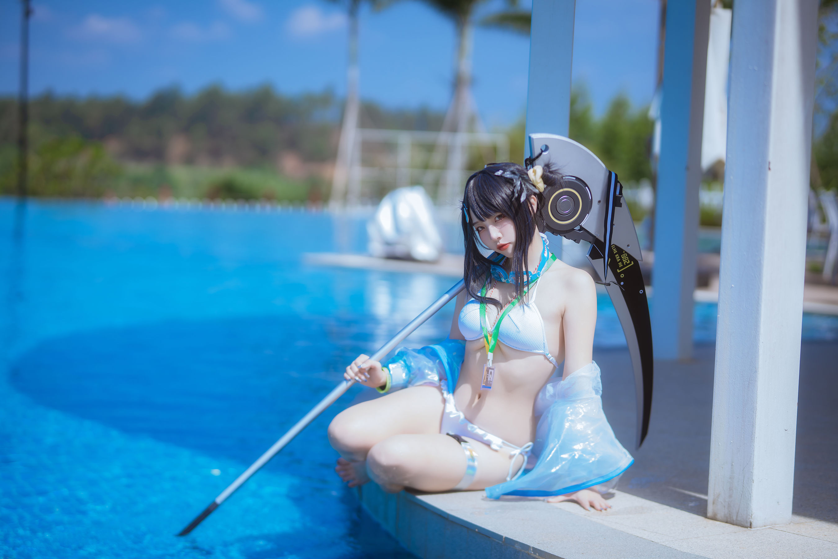 人气Coser 二佐Nisa - 泰拉夏日纪事 方舟羽毛笔泳装
