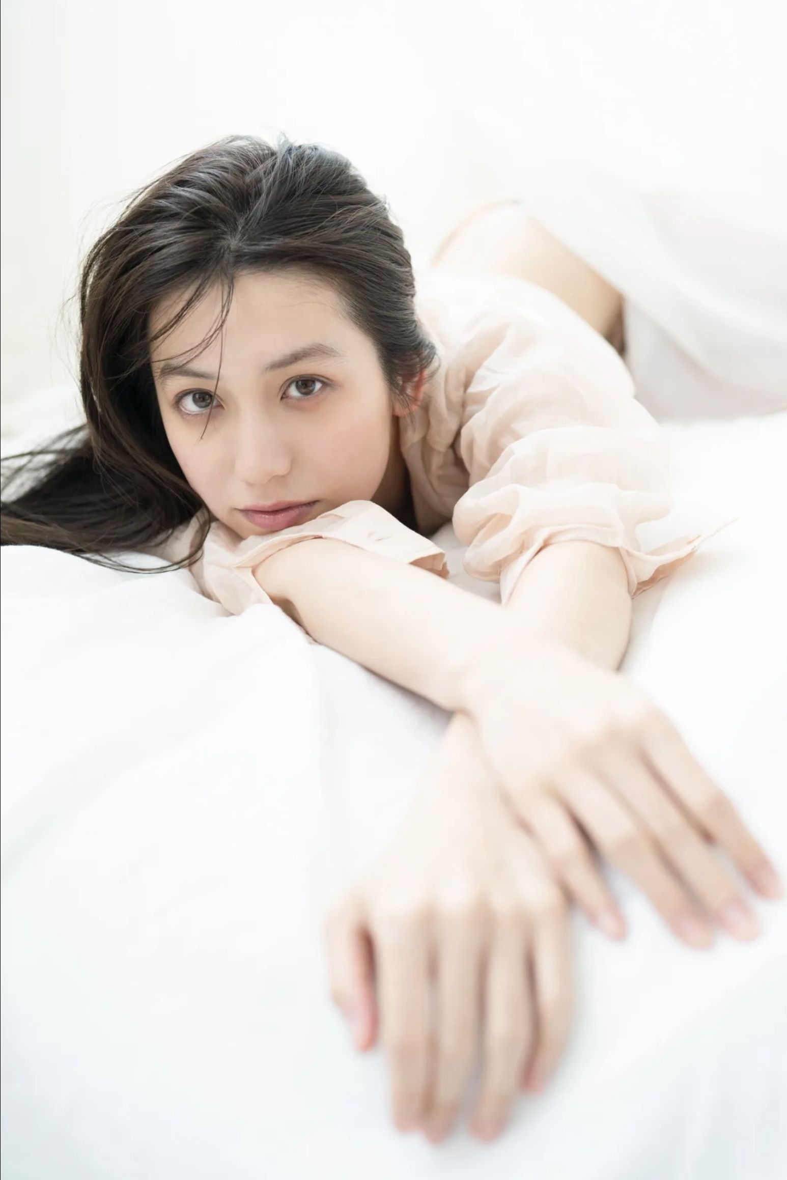 佐藤あいり 『艶めく素肌 vol.1』