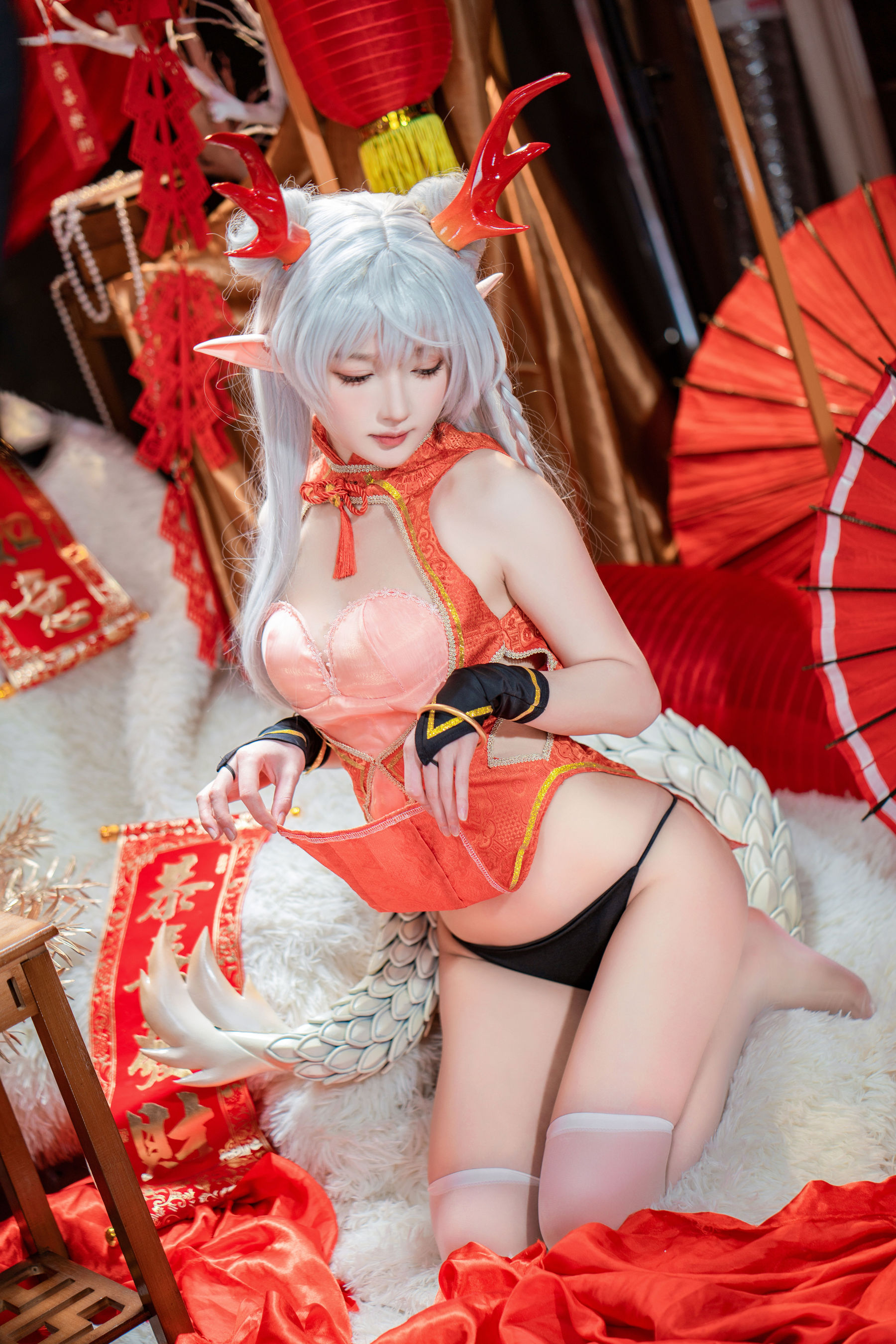 动漫博主阿包也是兔娘 - 龙妹