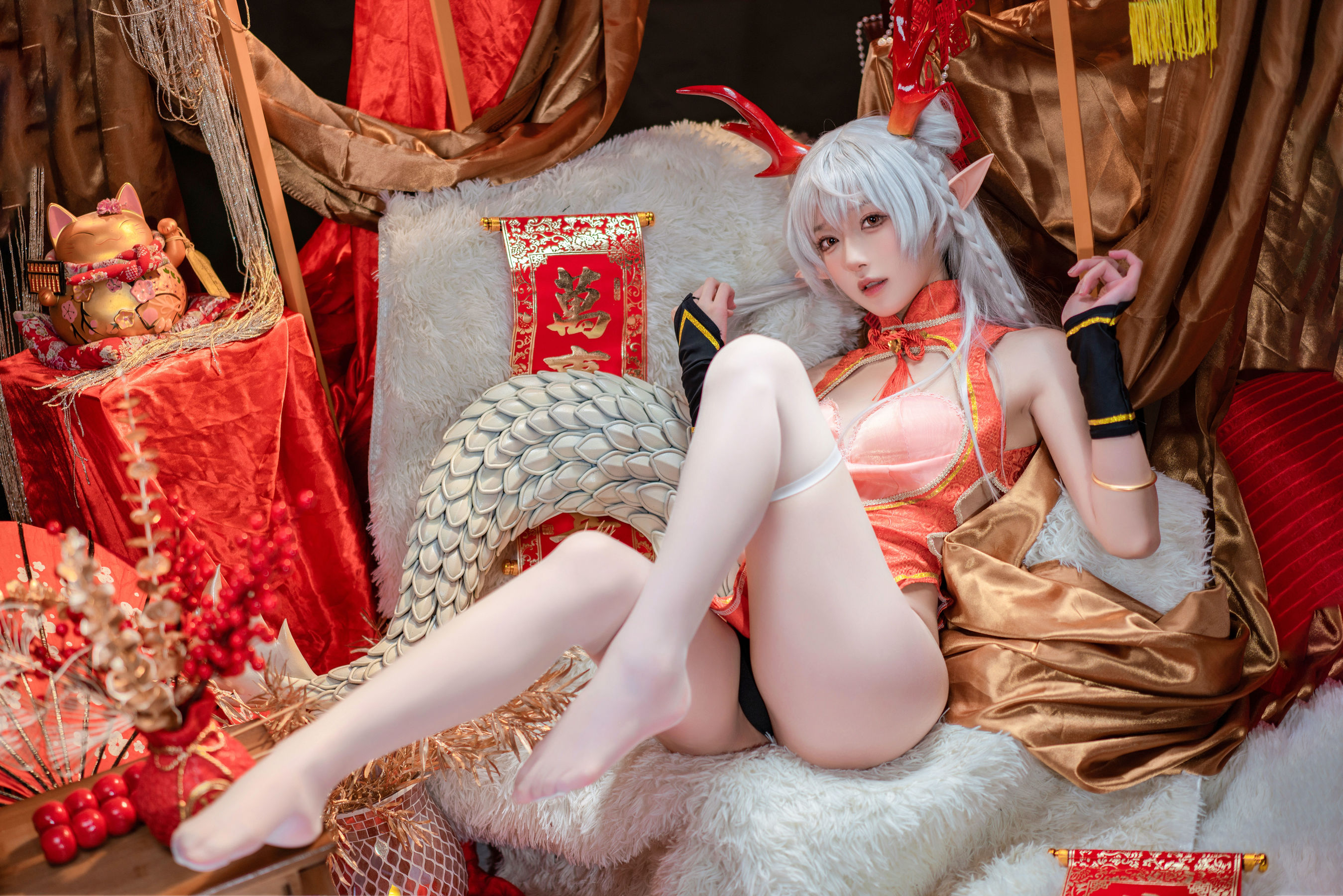 动漫博主阿包也是兔娘 - 龙妹