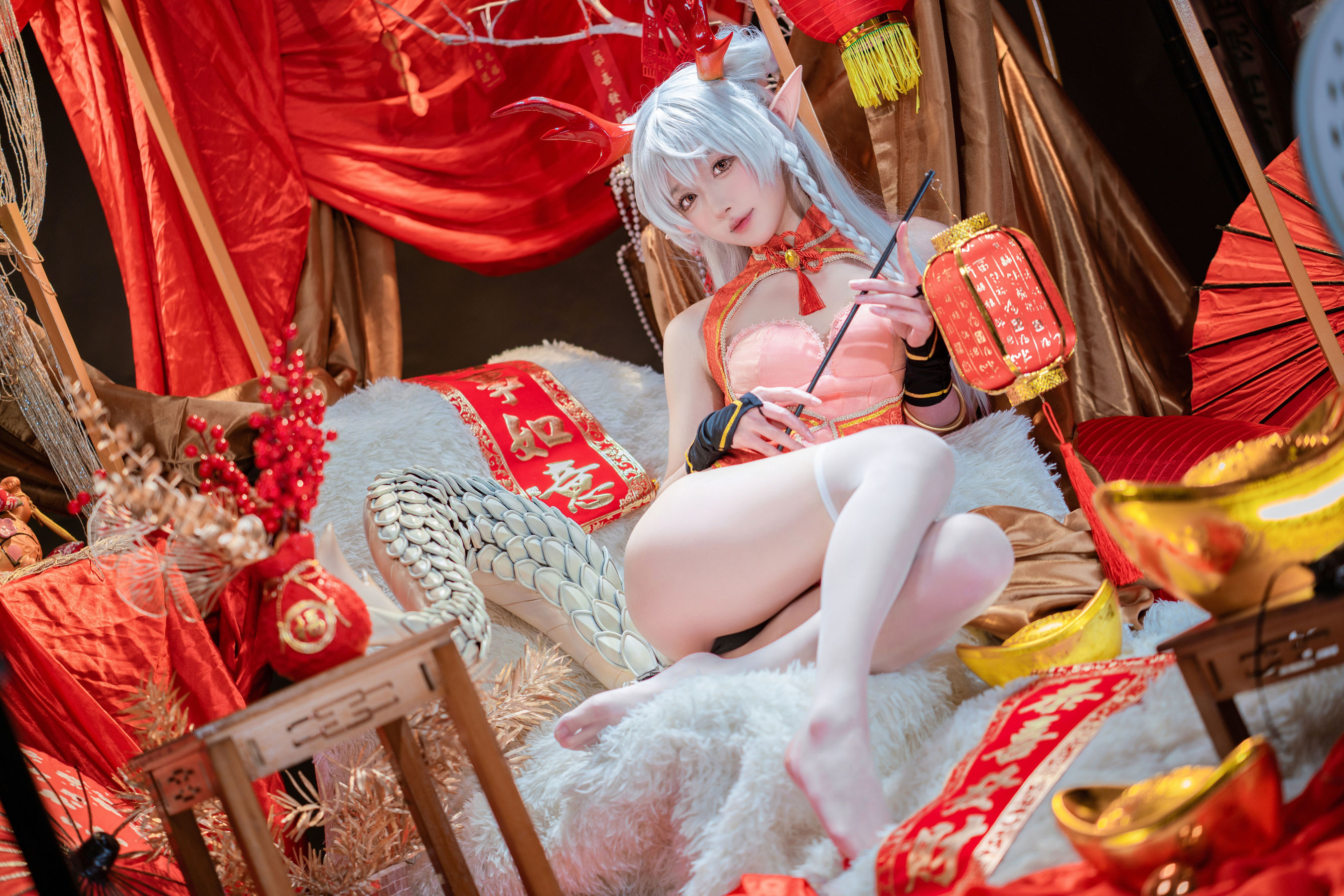 动漫博主阿包也是兔娘 - 龙妹