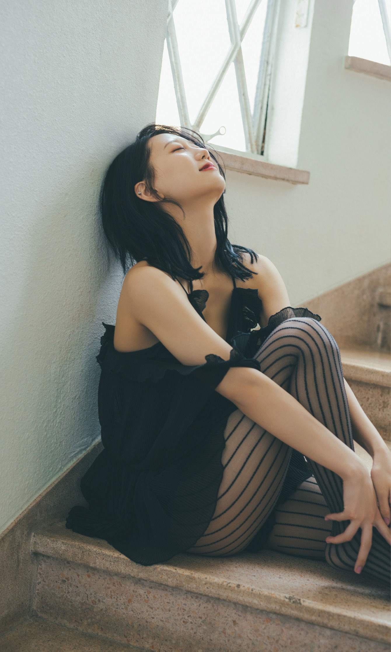 古畑奈和 写真集「Emergence」