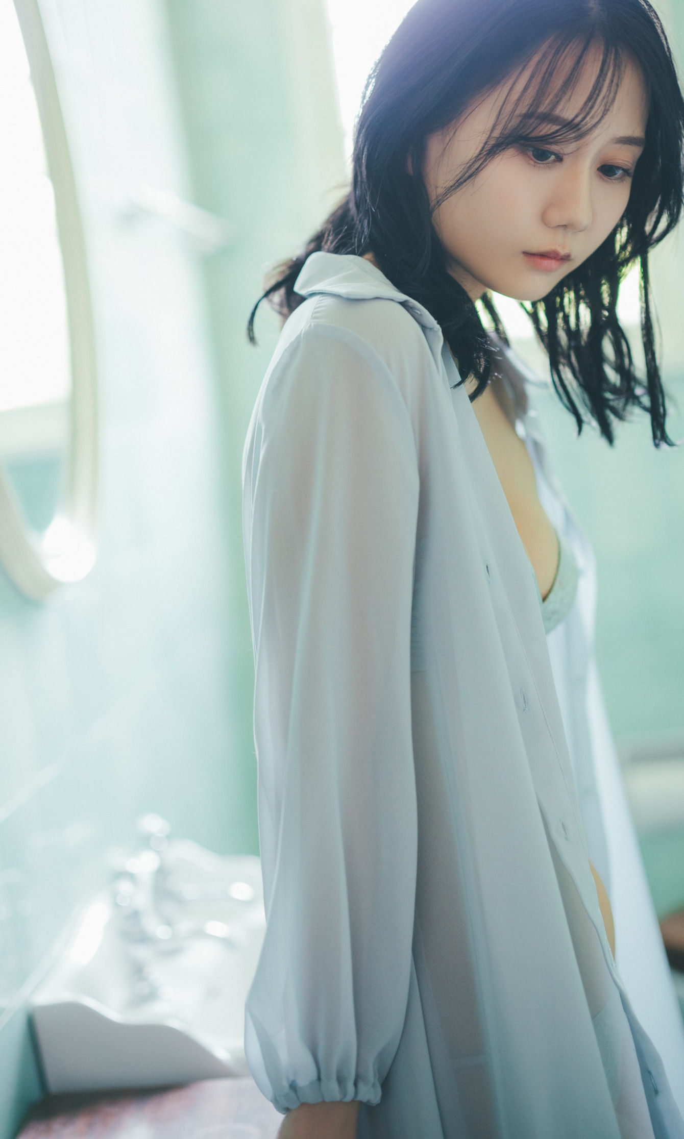 古畑奈和 写真集「Emergence」