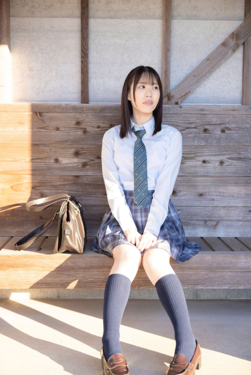 天馬ゆい 1st グラビア写真集 君と空の下で