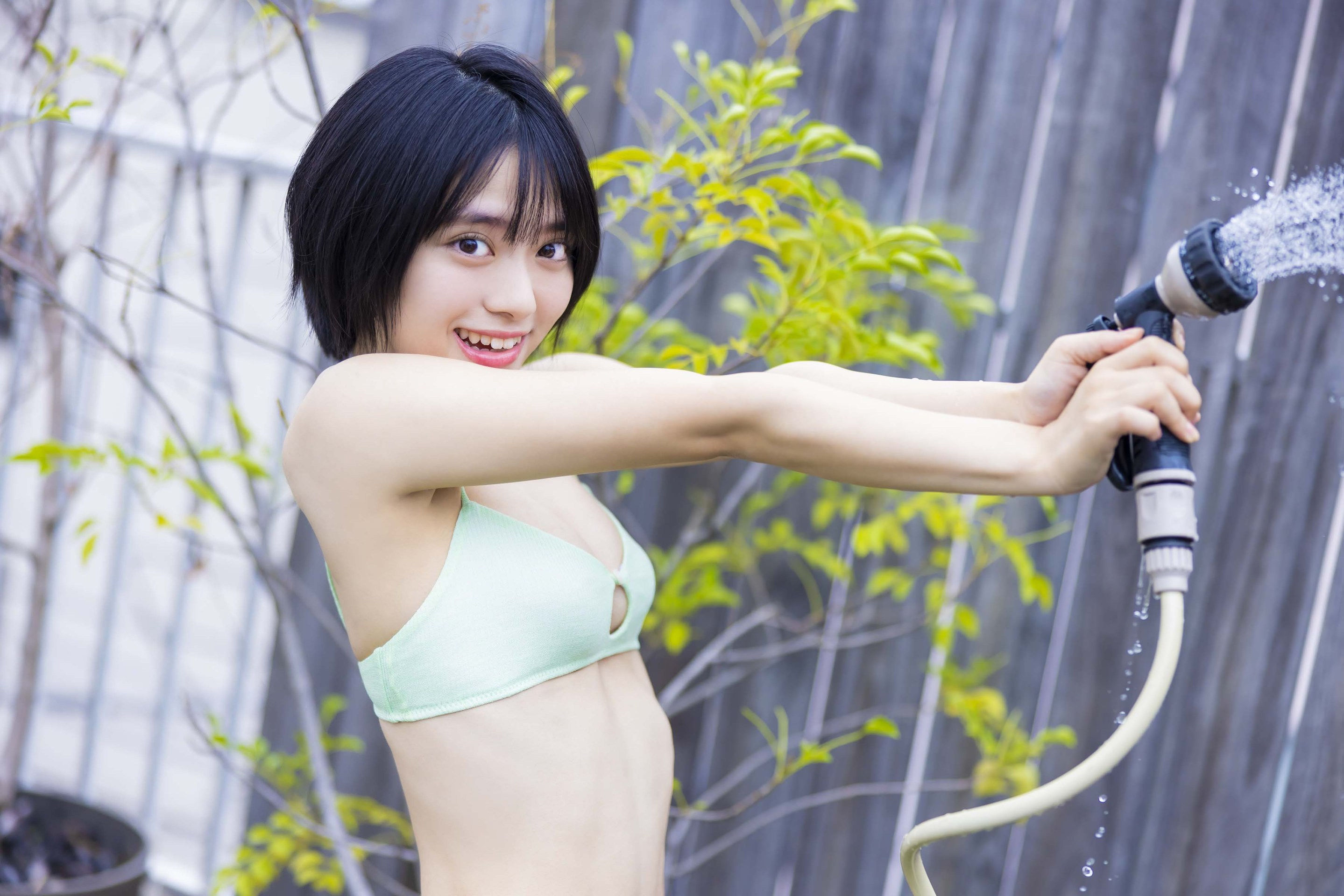 岡田彩夢 デジタル写真集 オトナチュラルの予感 (ヤングキング)