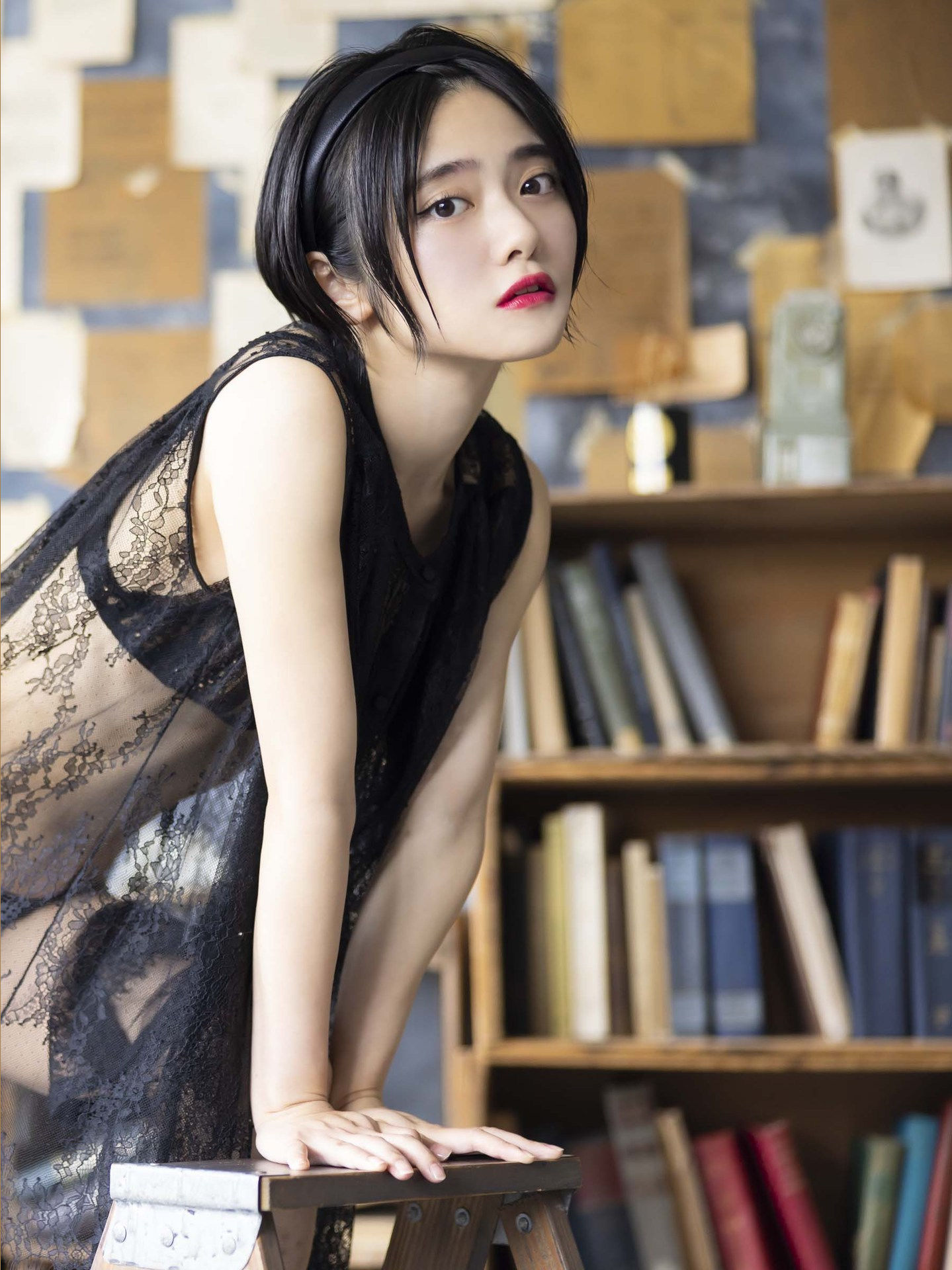 岡田彩夢 デジタル写真集 オトナチュラルの予感 (ヤングキング)