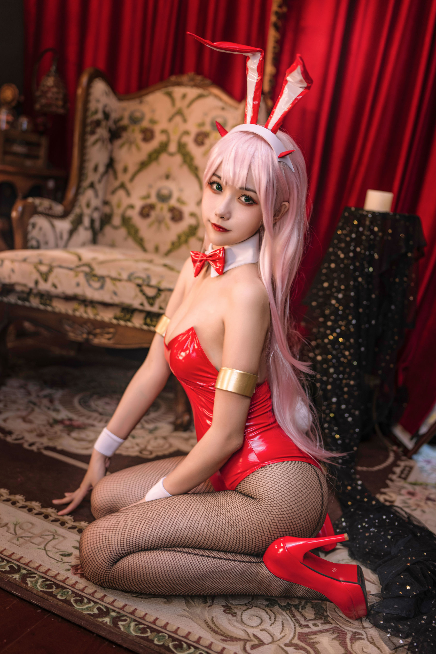微博妹子Momoko葵葵 - DARLING in the FRANXX 兔女郎