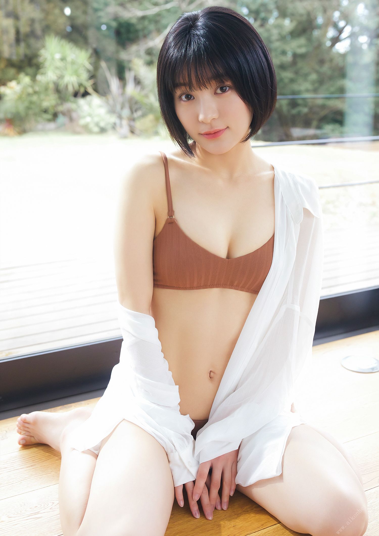 新田桃子 写真集「new age」