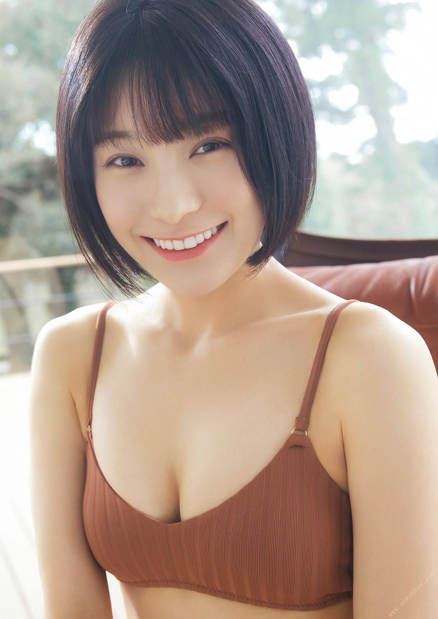 新田桃子 写真集「new age」