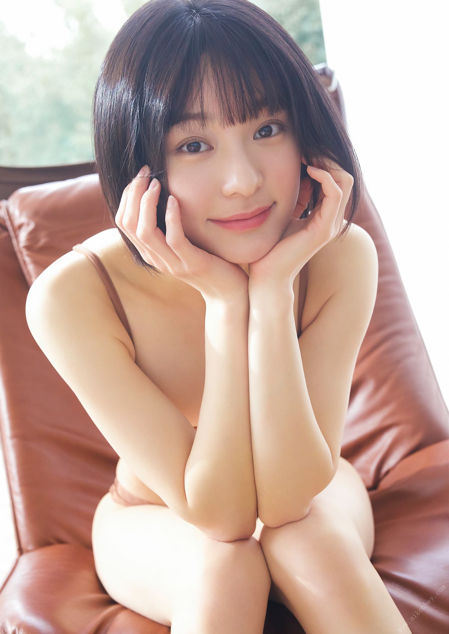 新田桃子 写真集「new age」