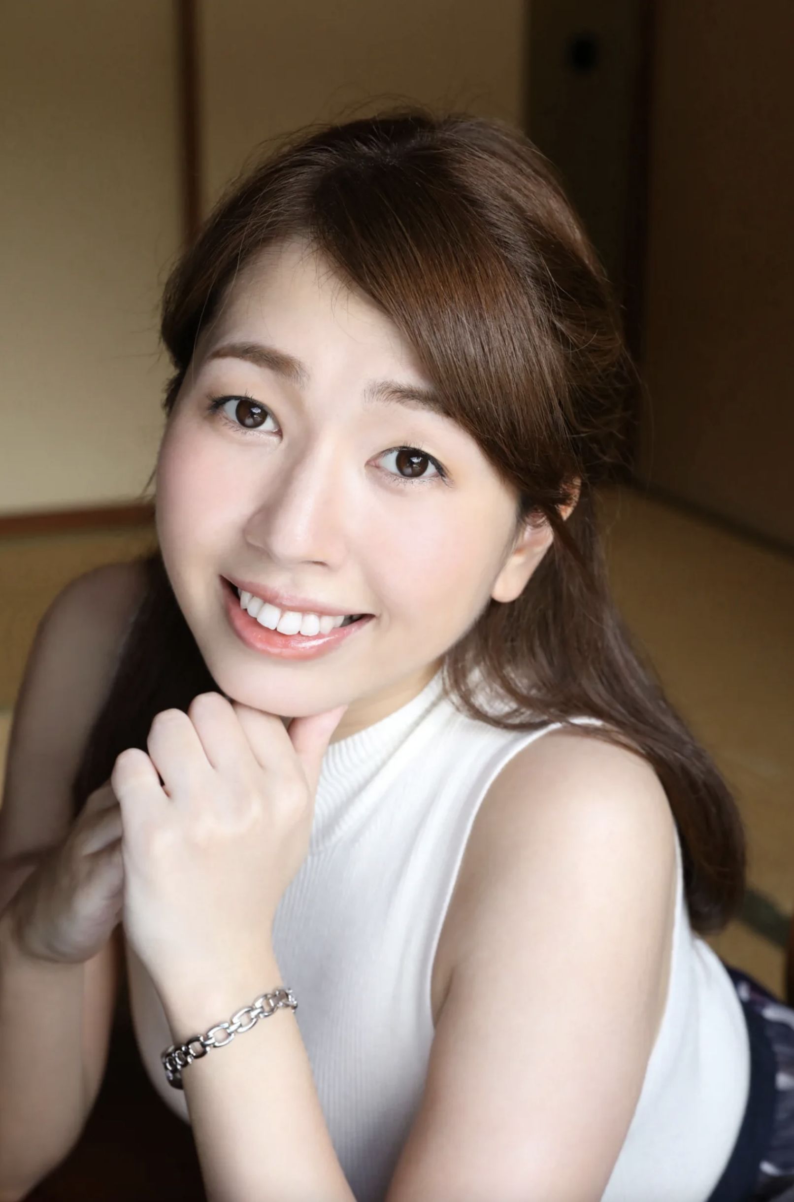 杉本佳代 東海No.1巨乳キャスター Ｇカップ乳初ヌード