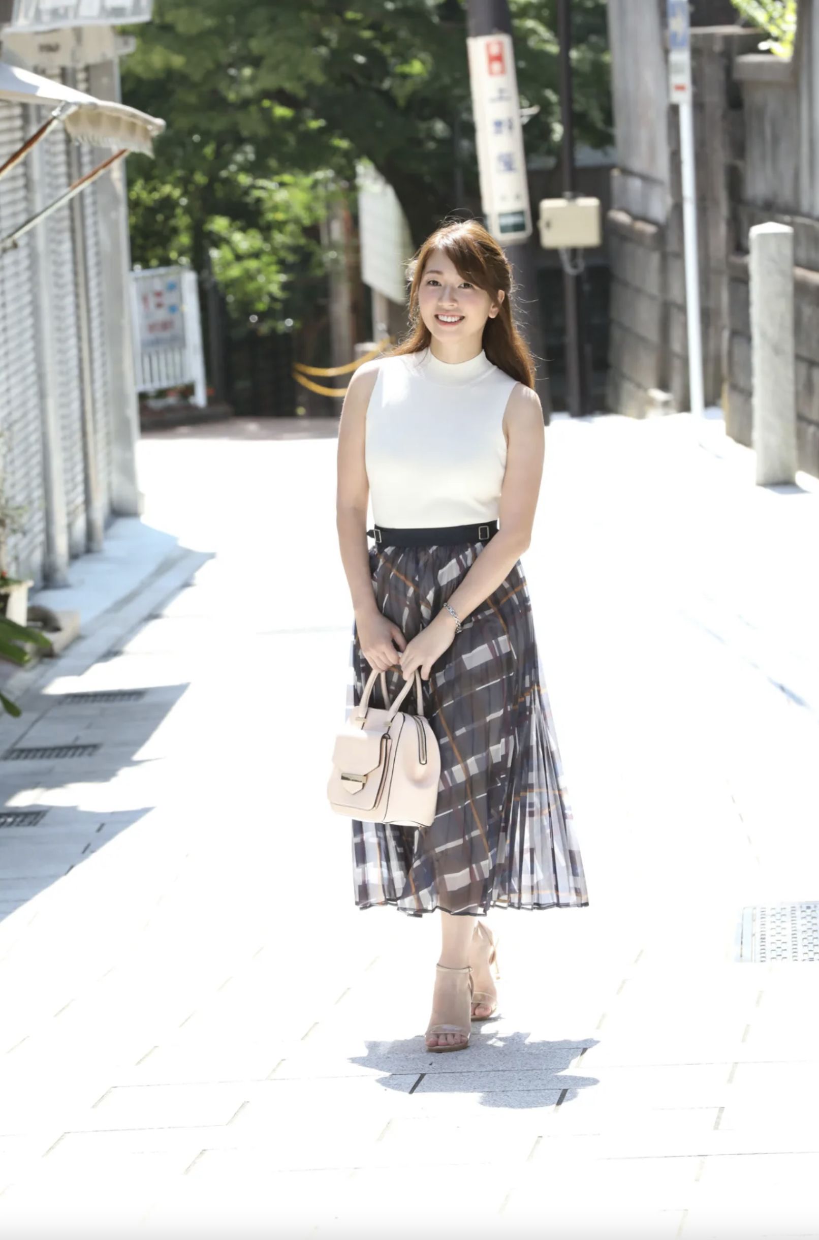 杉本佳代 東海No.1巨乳キャスター Ｇカップ乳初ヌード