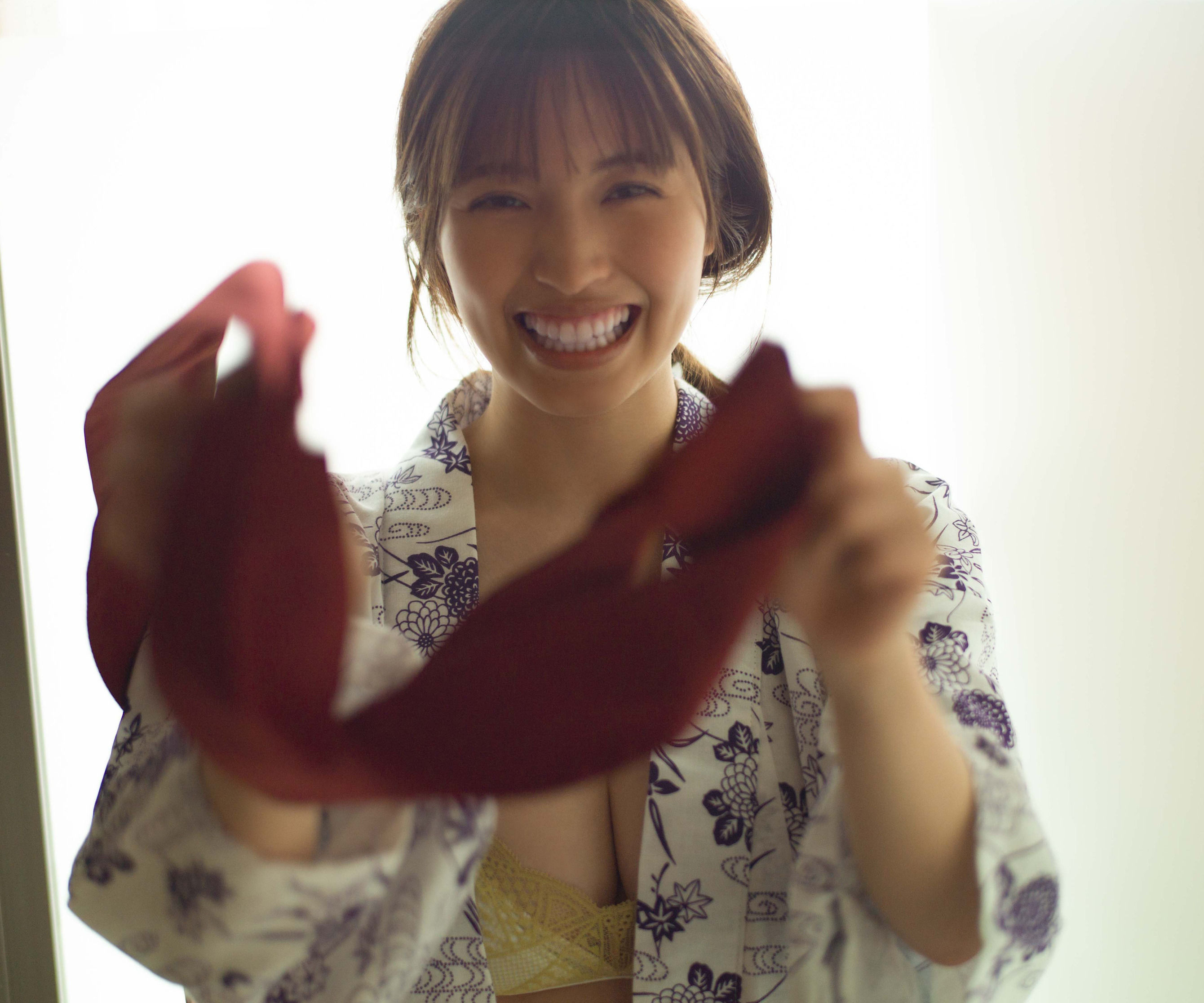 村島未悠 写真集「むらみゆ温泉」