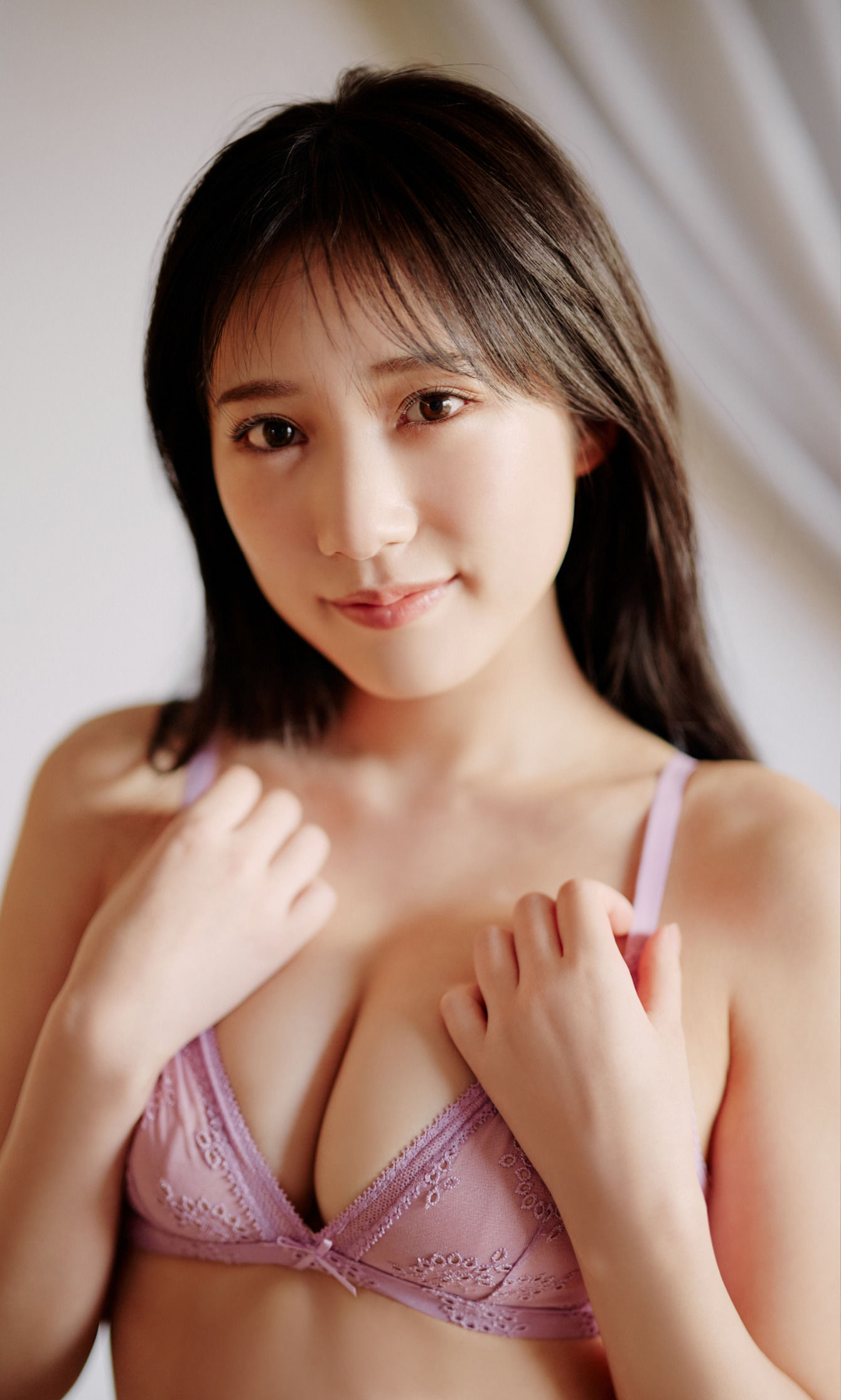 横野すみれ 写真集「海のステージ」
