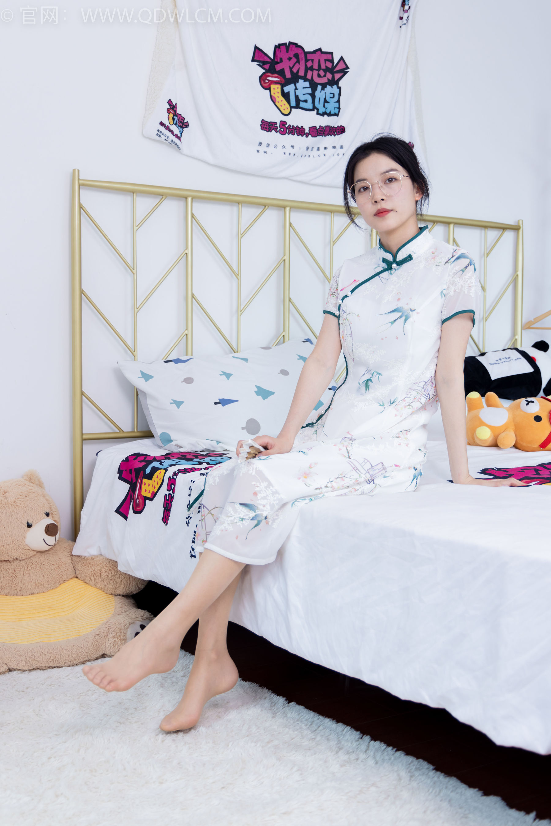 物恋传媒 No.1678 茯苓 - 黄昏里渐暗