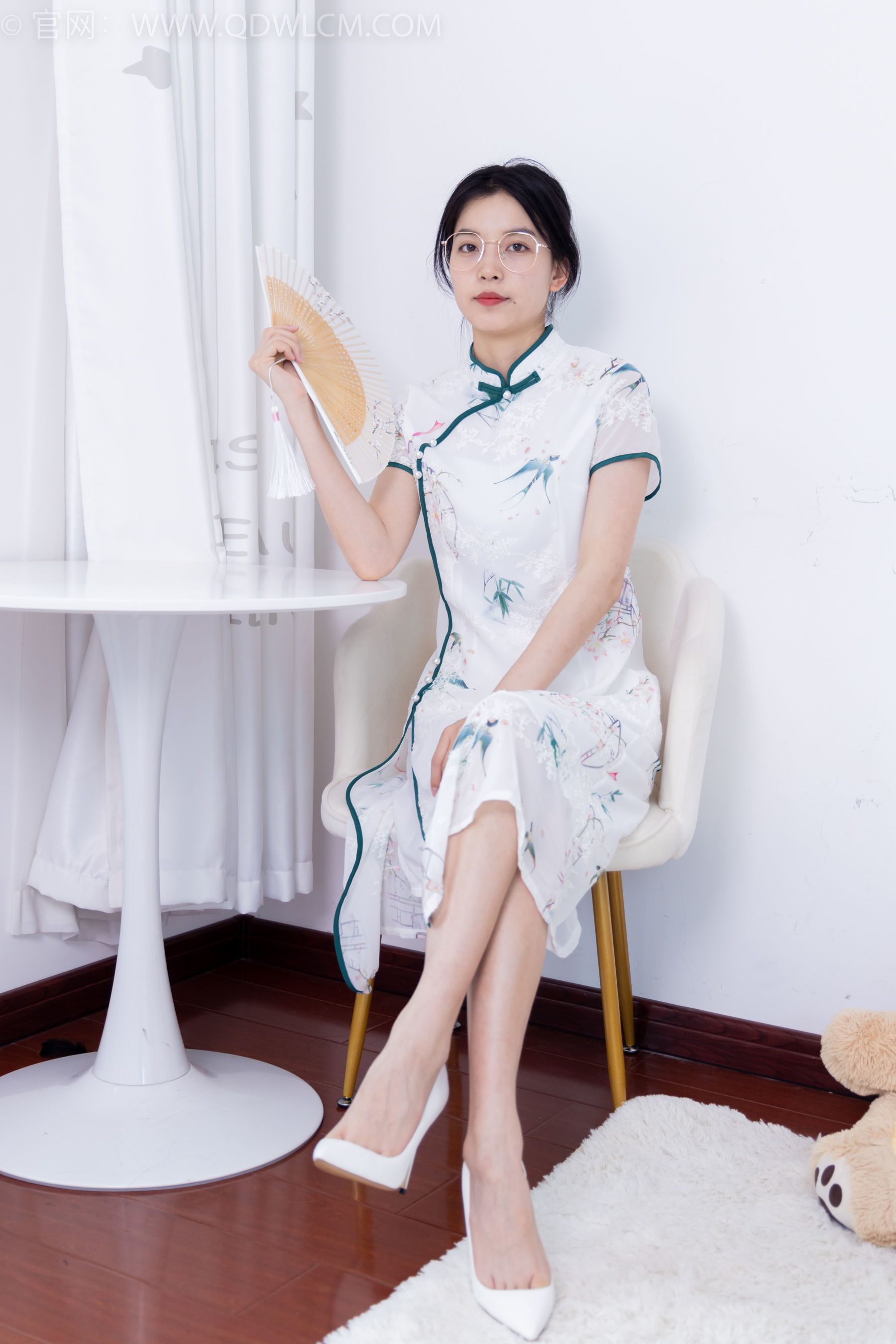 物恋传媒 No.1678 茯苓 - 黄昏里渐暗