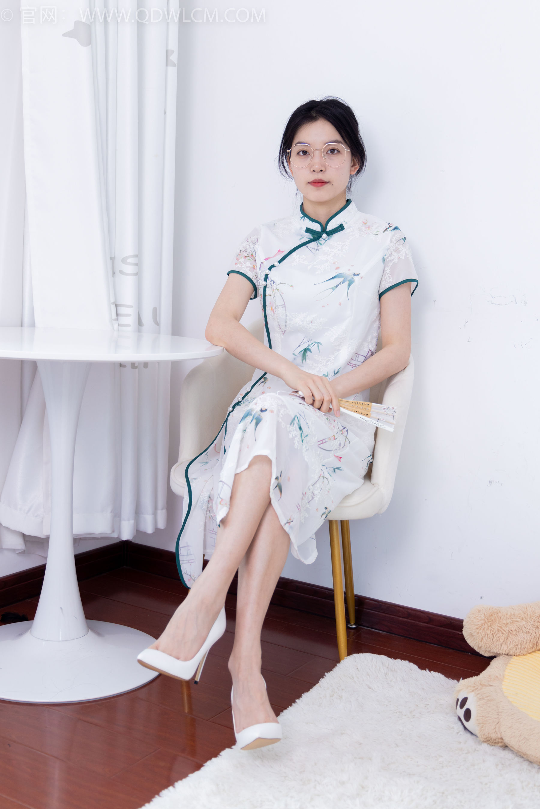 物恋传媒 No.1678 茯苓 - 黄昏里渐暗