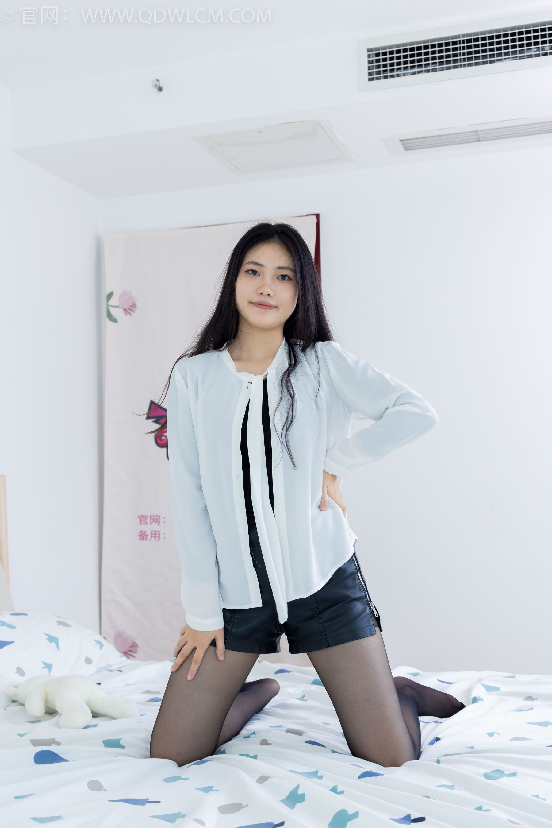 物恋传媒 No.1690 香香 - 随心自由