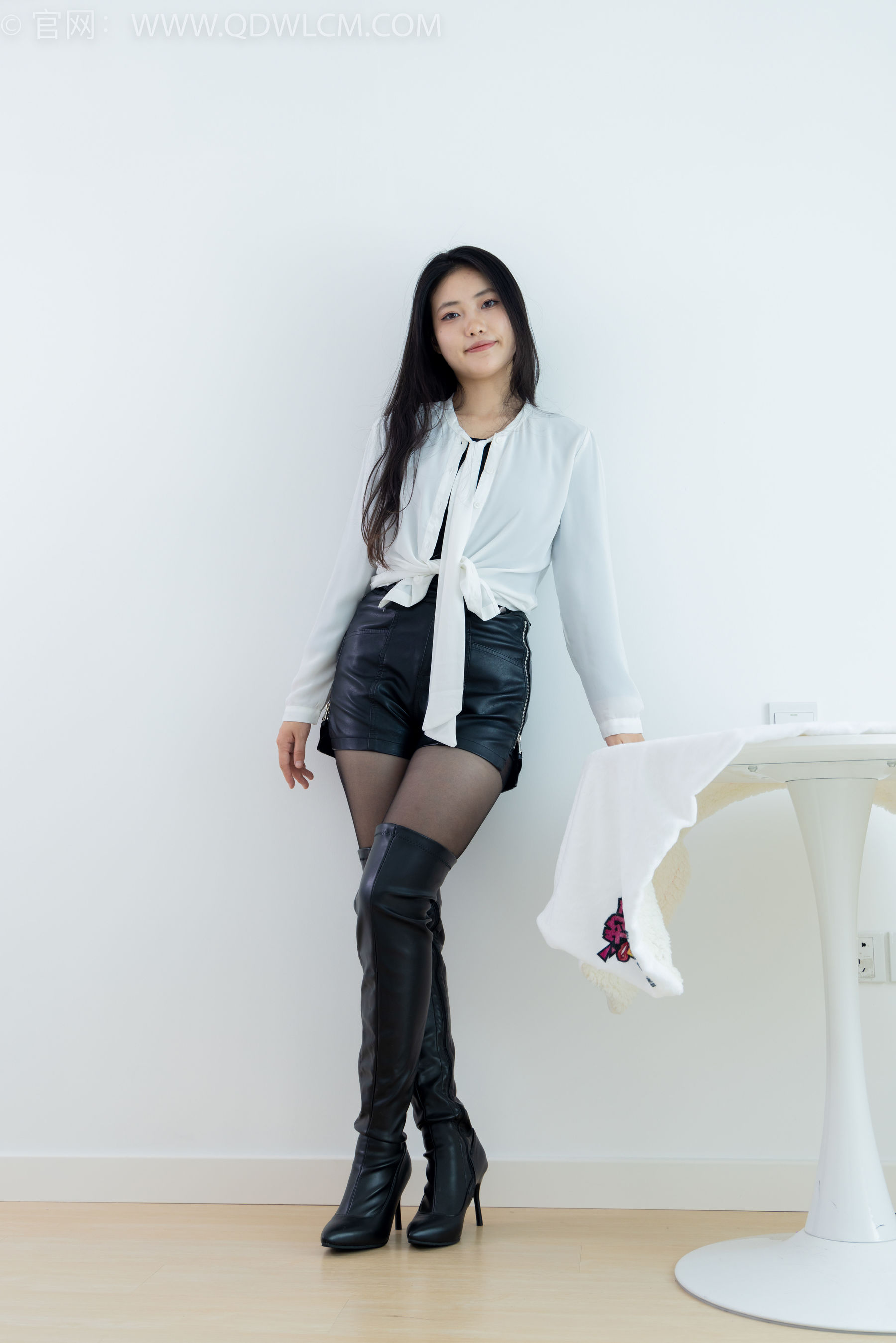 物恋传媒 No.1690 香香 - 随心自由
