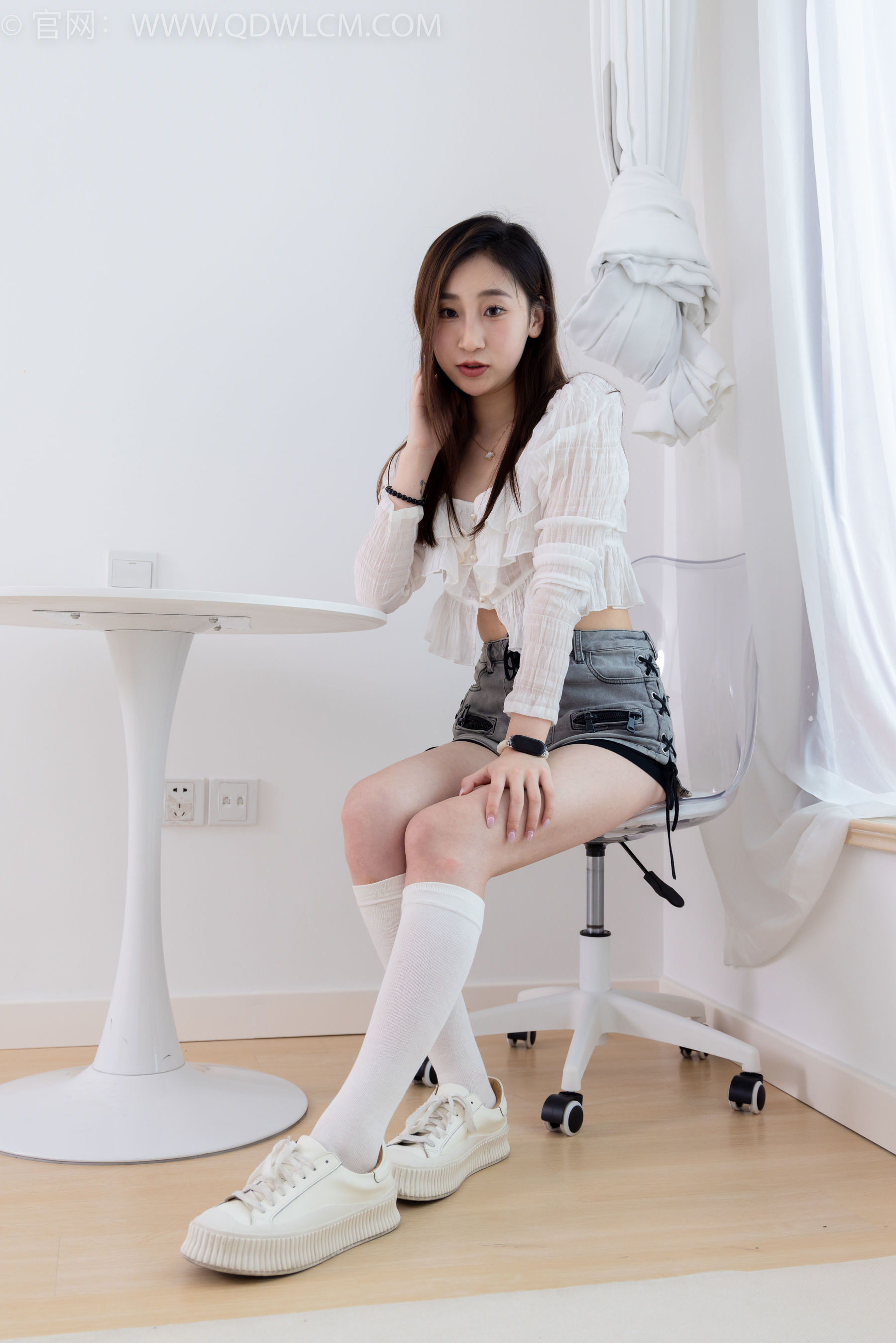 物恋传媒 No.1697 柚子 - 新人驾到