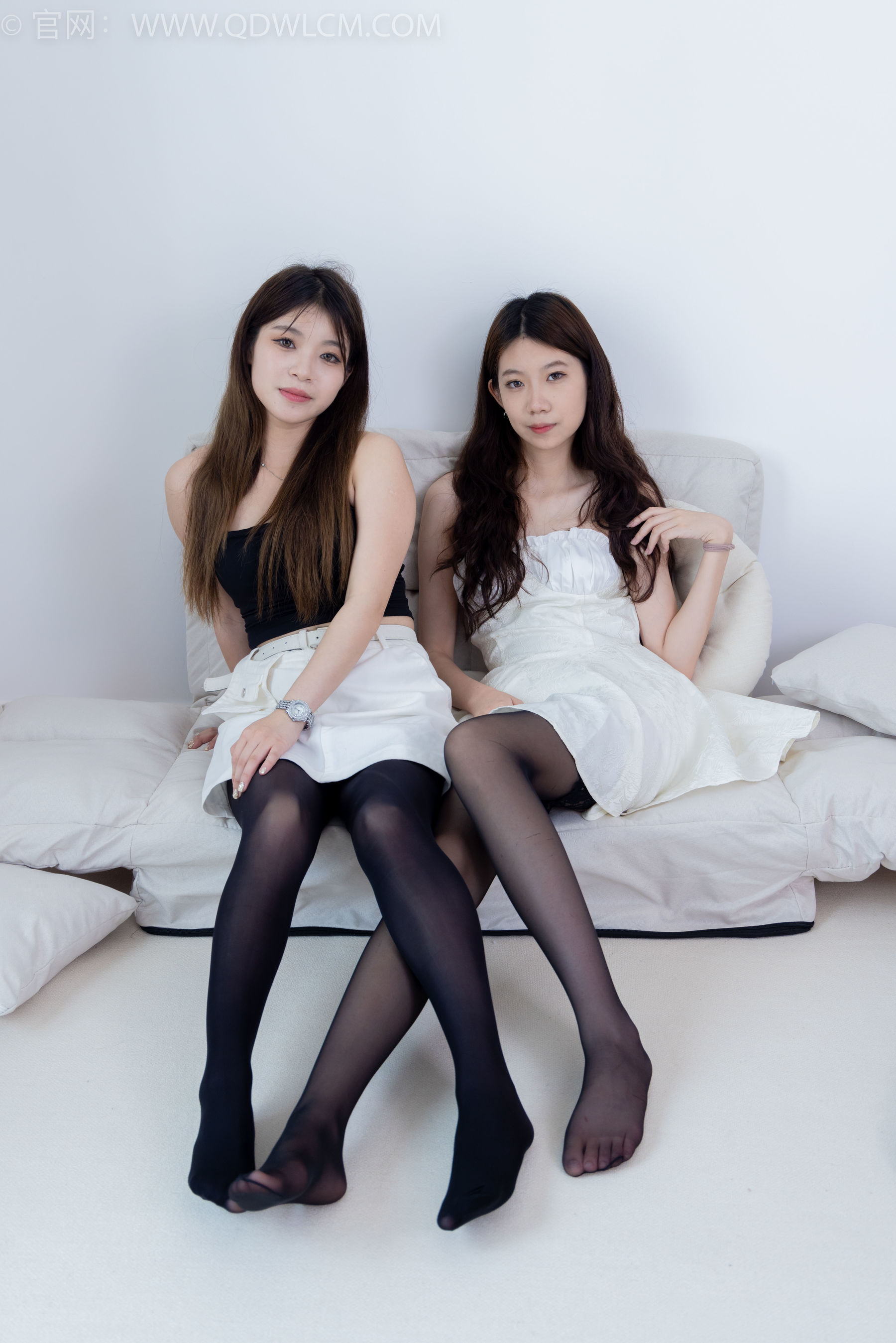 物恋传媒 No.1708 纤纤&闪闪 - 爱心姐妹