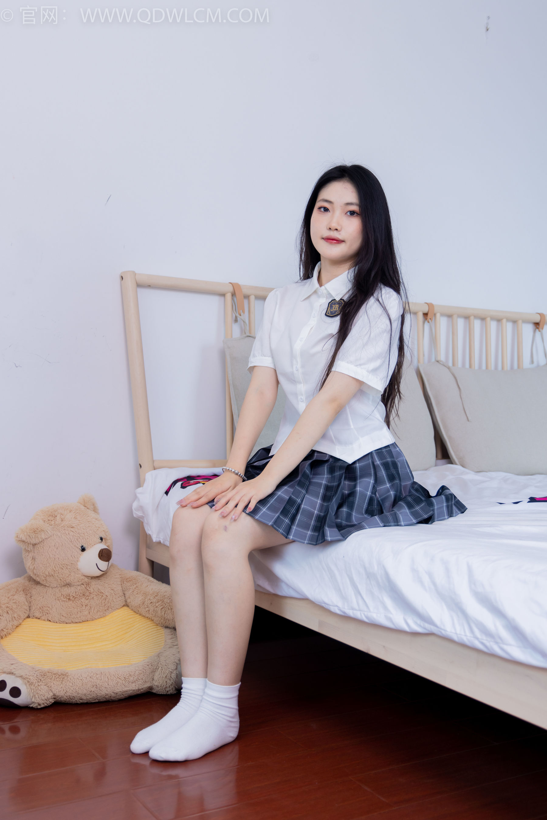 物恋传媒 No.1709 香香 - 慷慨午后