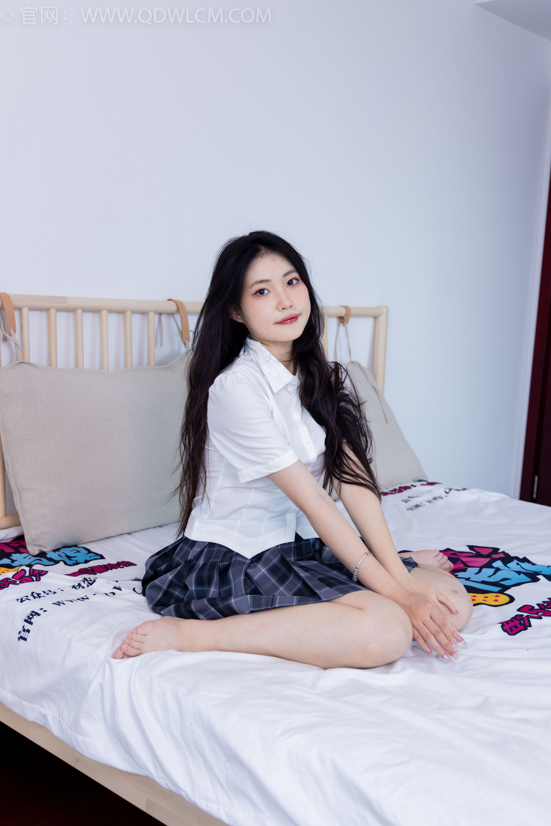 物恋传媒 No.1709 香香 - 慷慨午后
