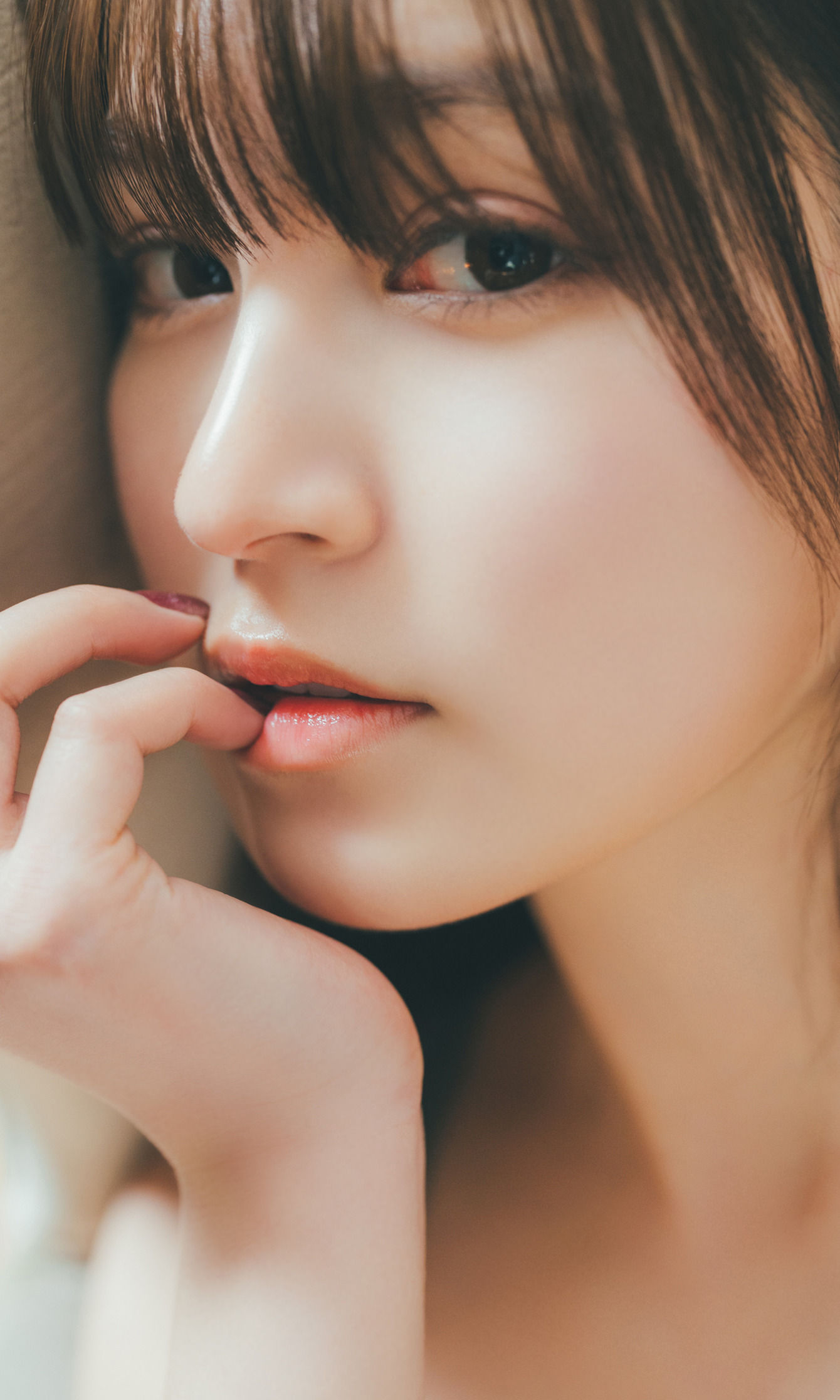 神志那結衣 写真集 「呼ぶ声がする」