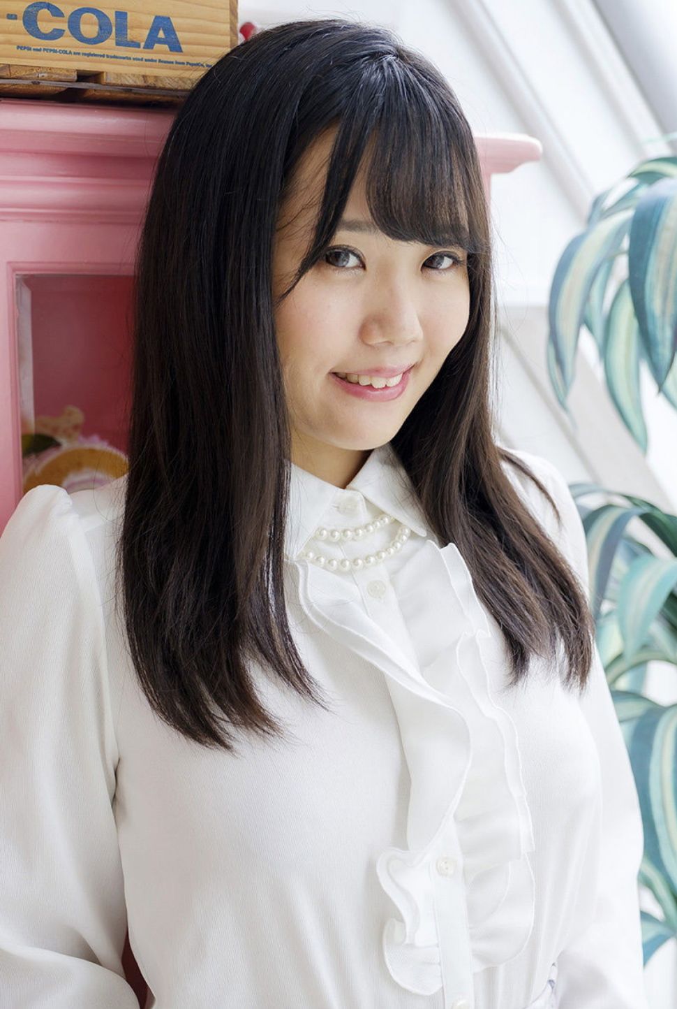 篠原里沙 『純真ギリギリ見せ』