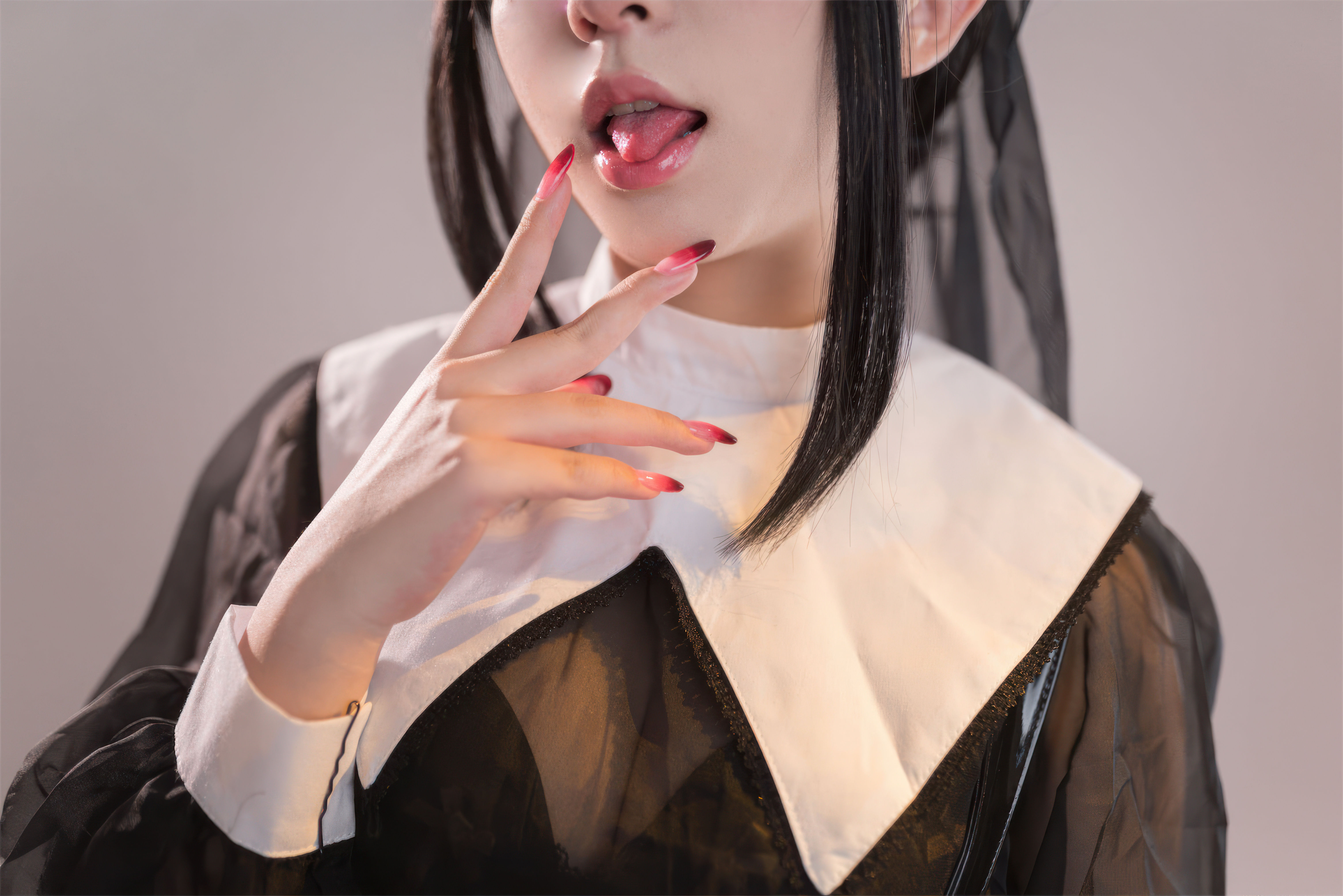 花铃 - 修女的忏悔室