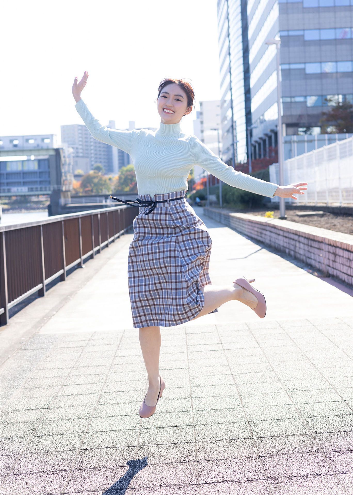 豊田ルナ「朝の月、真昼の月」