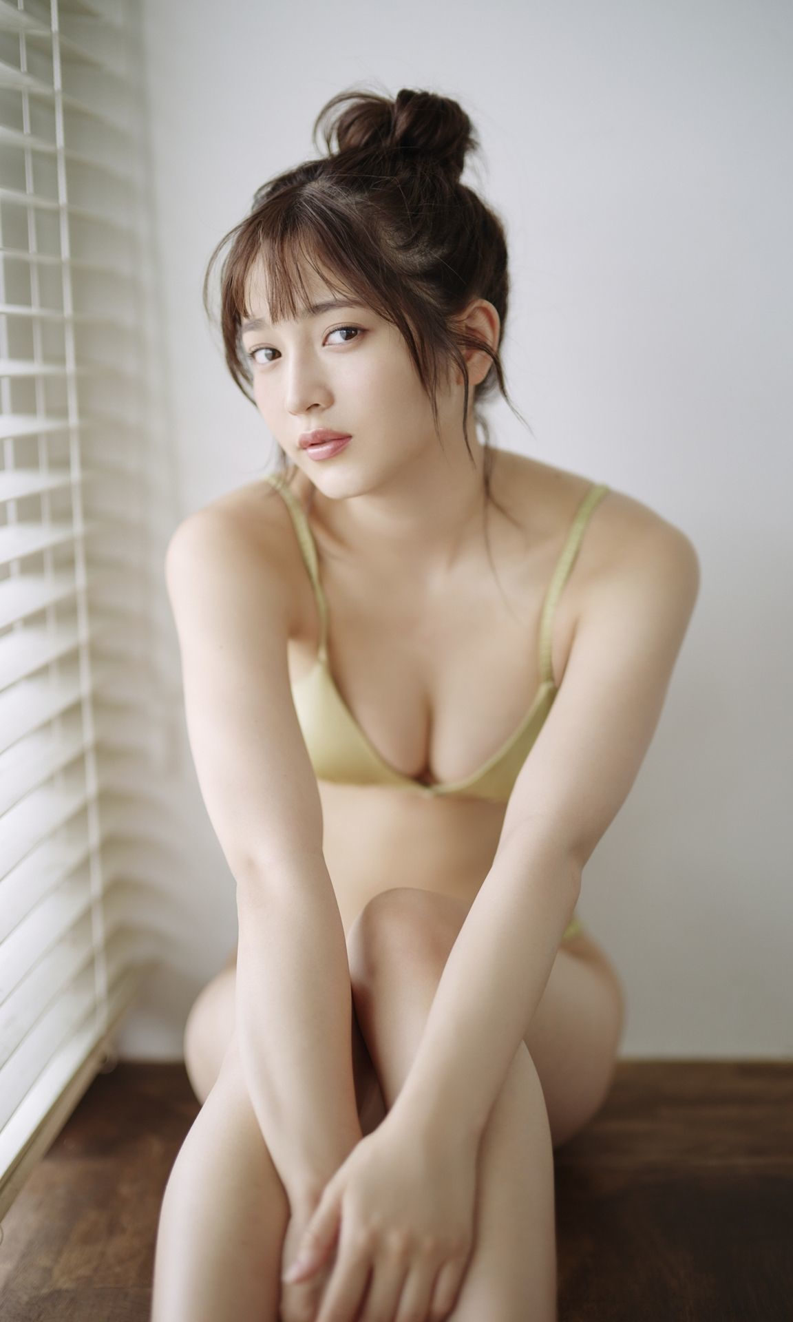 黒嵜菜々子 写真集「むじゃきにイイ女」