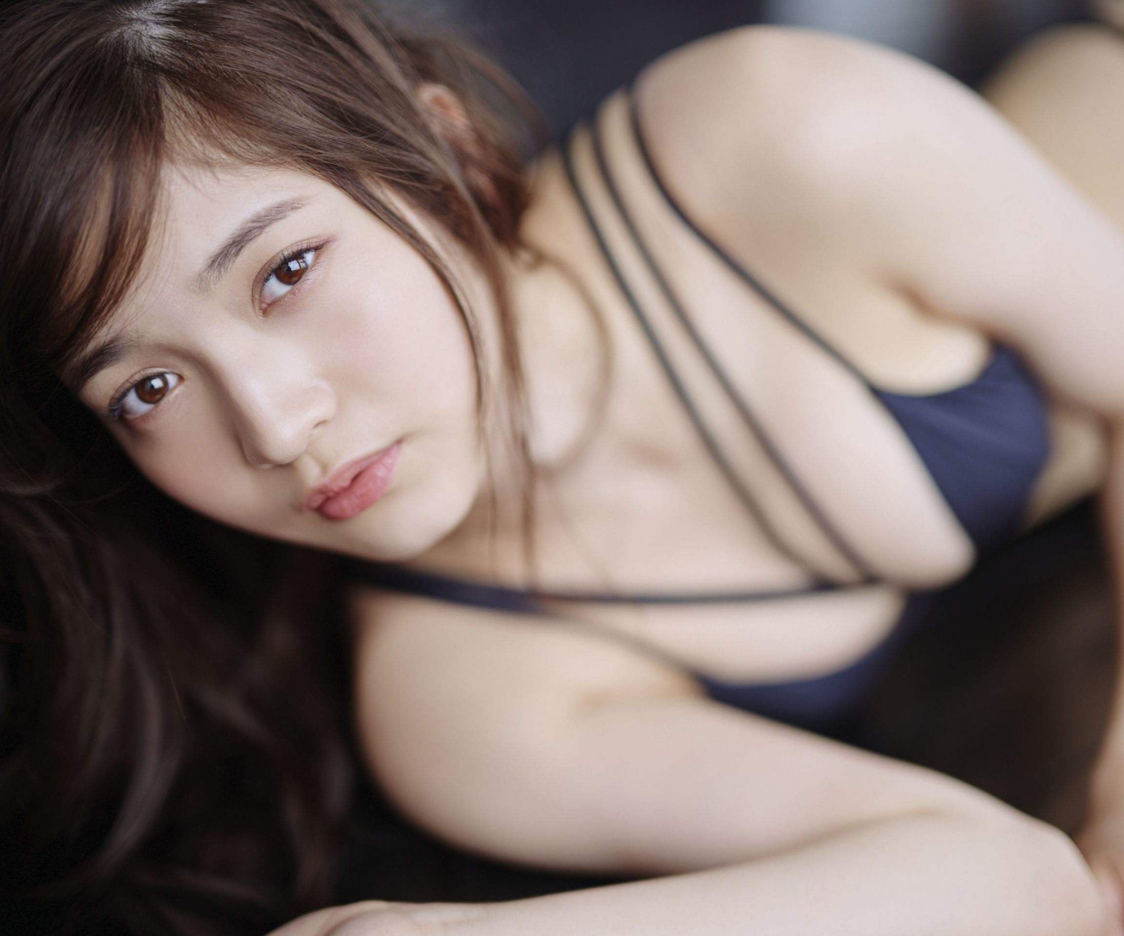 黒嵜菜々子 写真集「むじゃきにイイ女」
