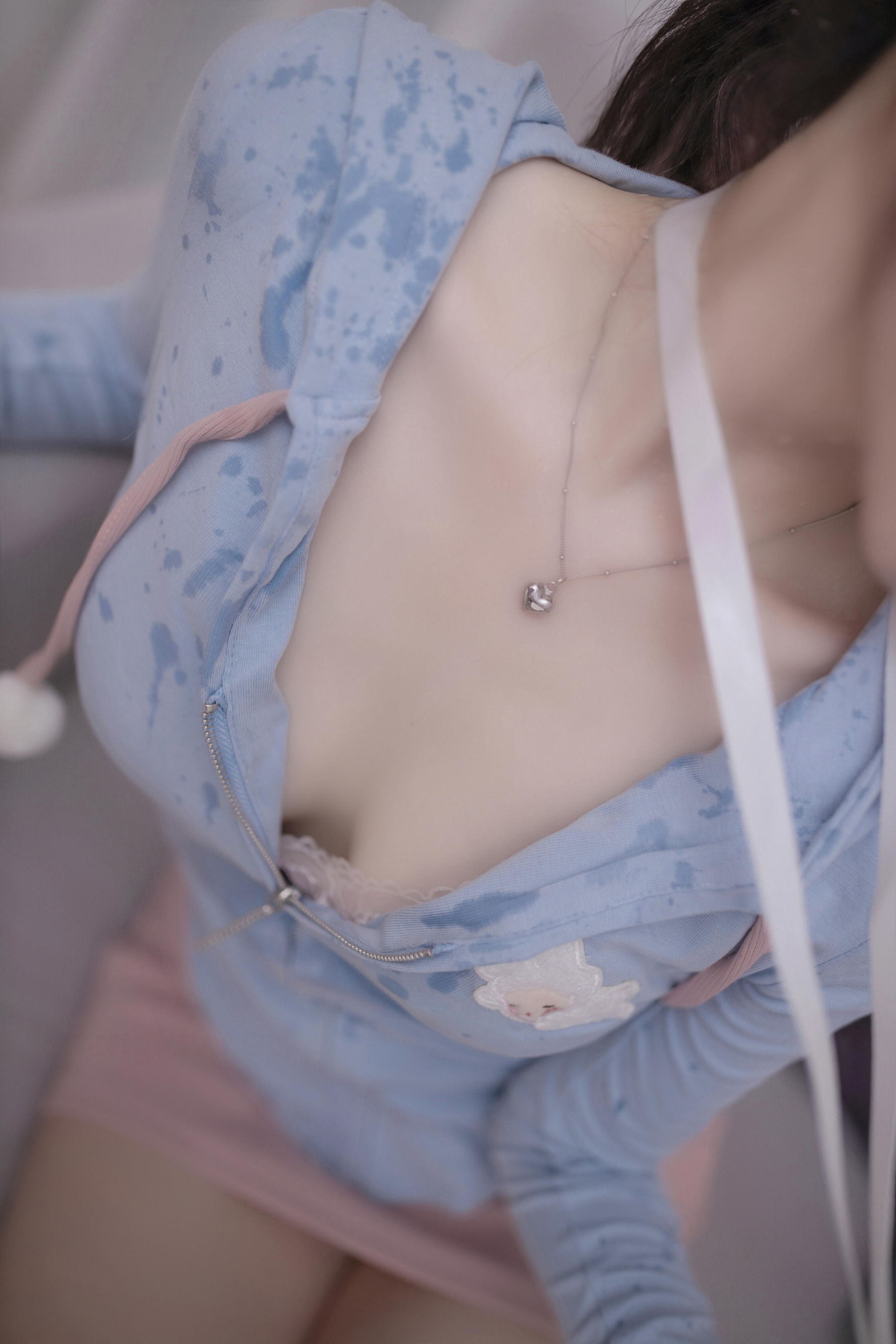 鱼子酱 等下班的人写真