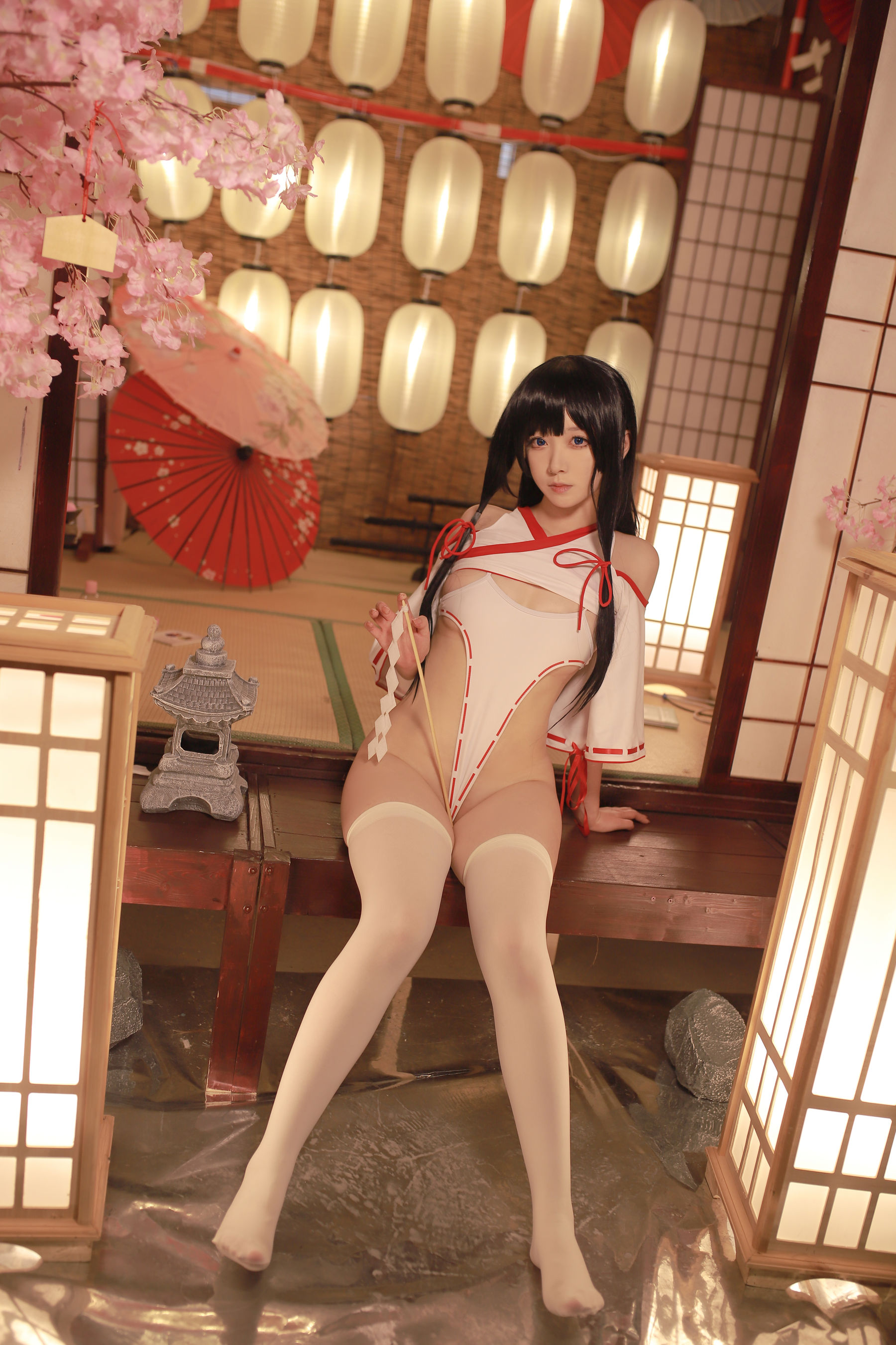 Asagiriai 愛ちゃん - 神社巫女