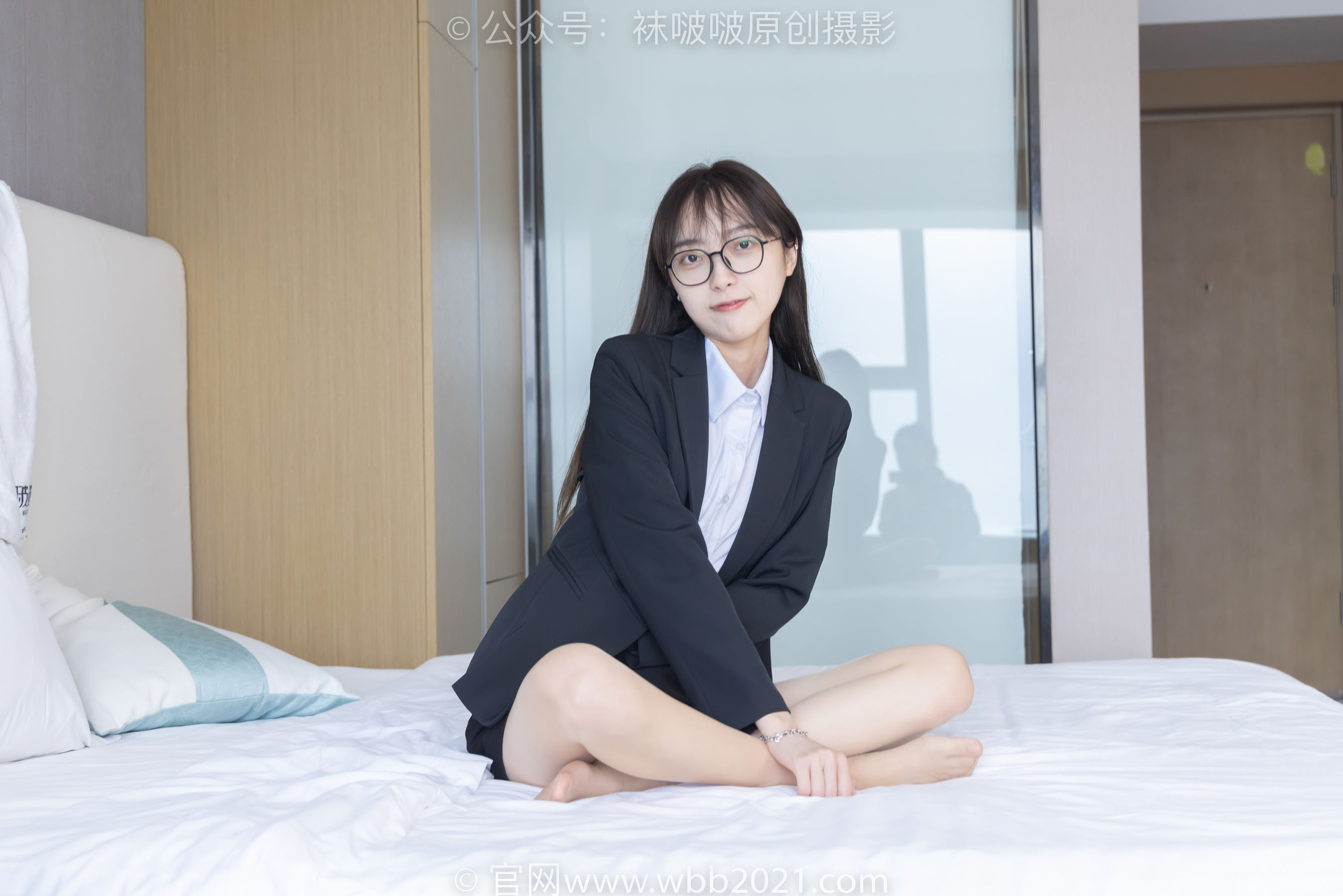 BoBoSocks袜啵啵 No.280 稚予 - 马丁靴、高跟鞋、黑棉袜、肉丝