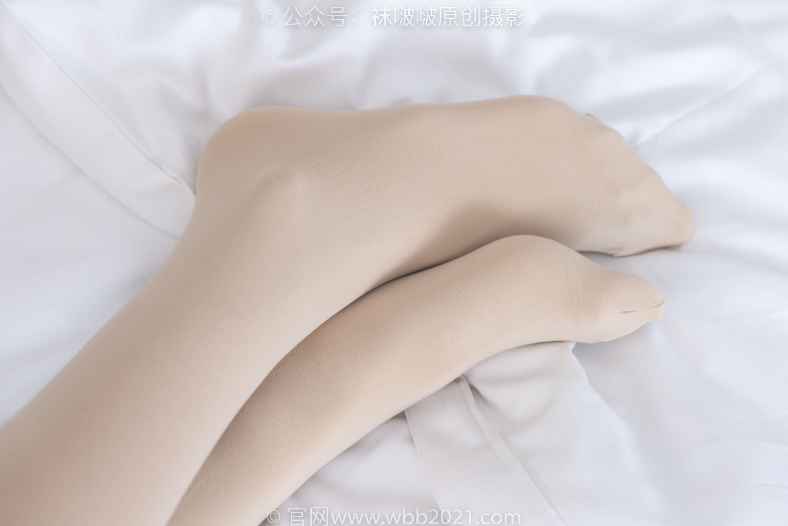 BoBoSocks袜啵啵 No.292 奶油 - 两双平底鞋、厚黑丝、厚肉丝