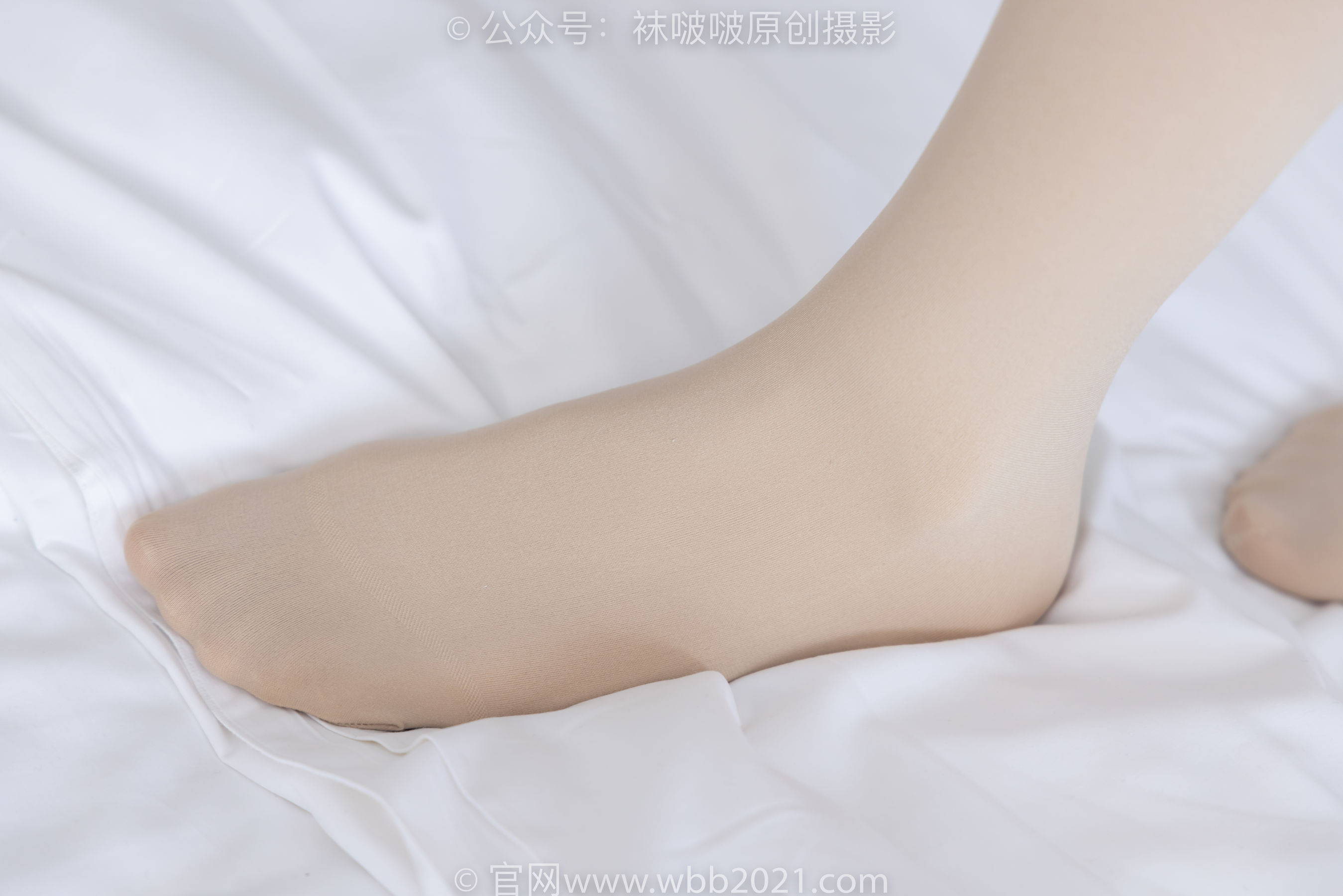 BoBoSocks袜啵啵 No.292 奶油 - 两双平底鞋、厚黑丝、厚肉丝