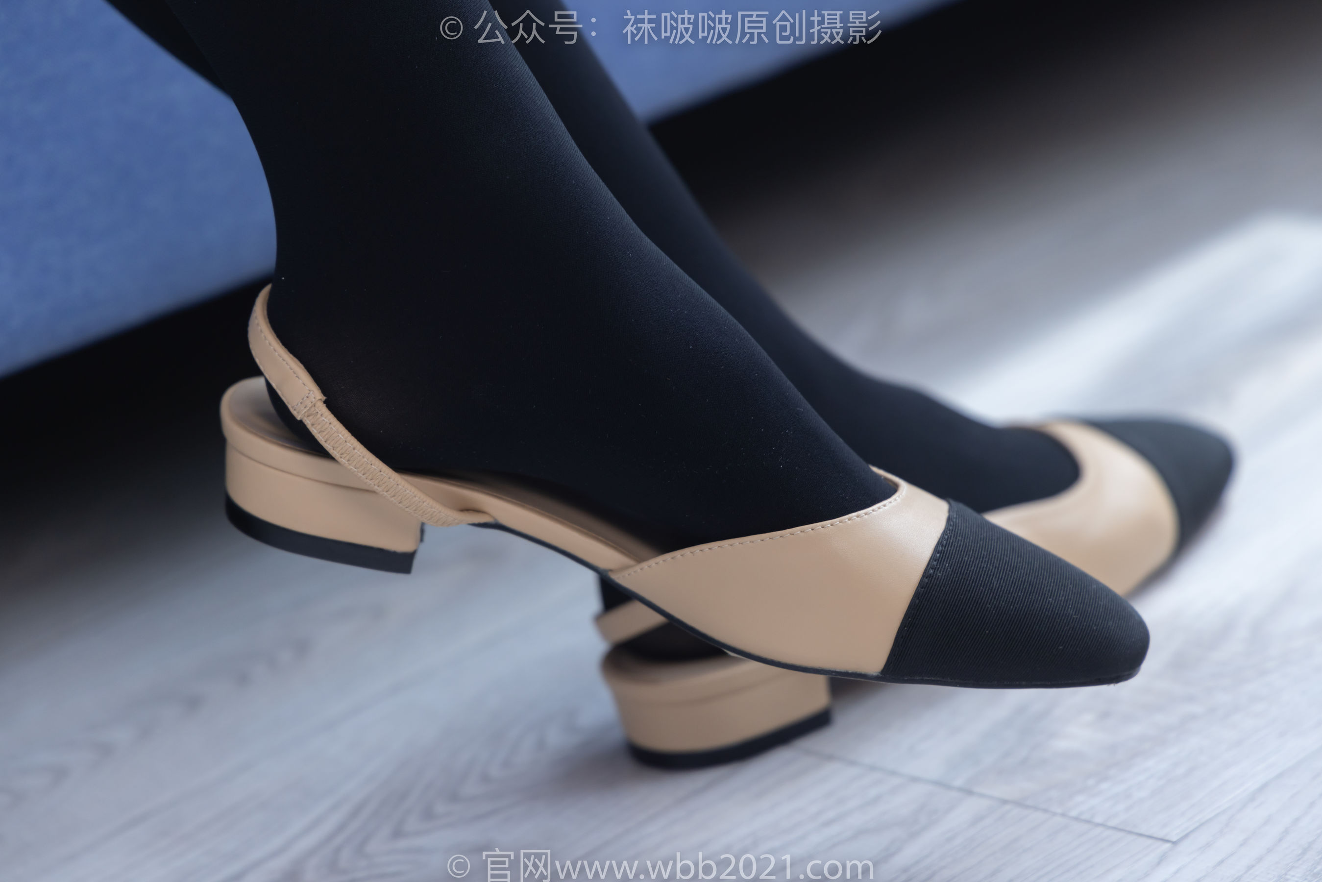 BoBoSocks袜啵啵 No.292 奶油 - 两双平底鞋、厚黑丝、厚肉丝