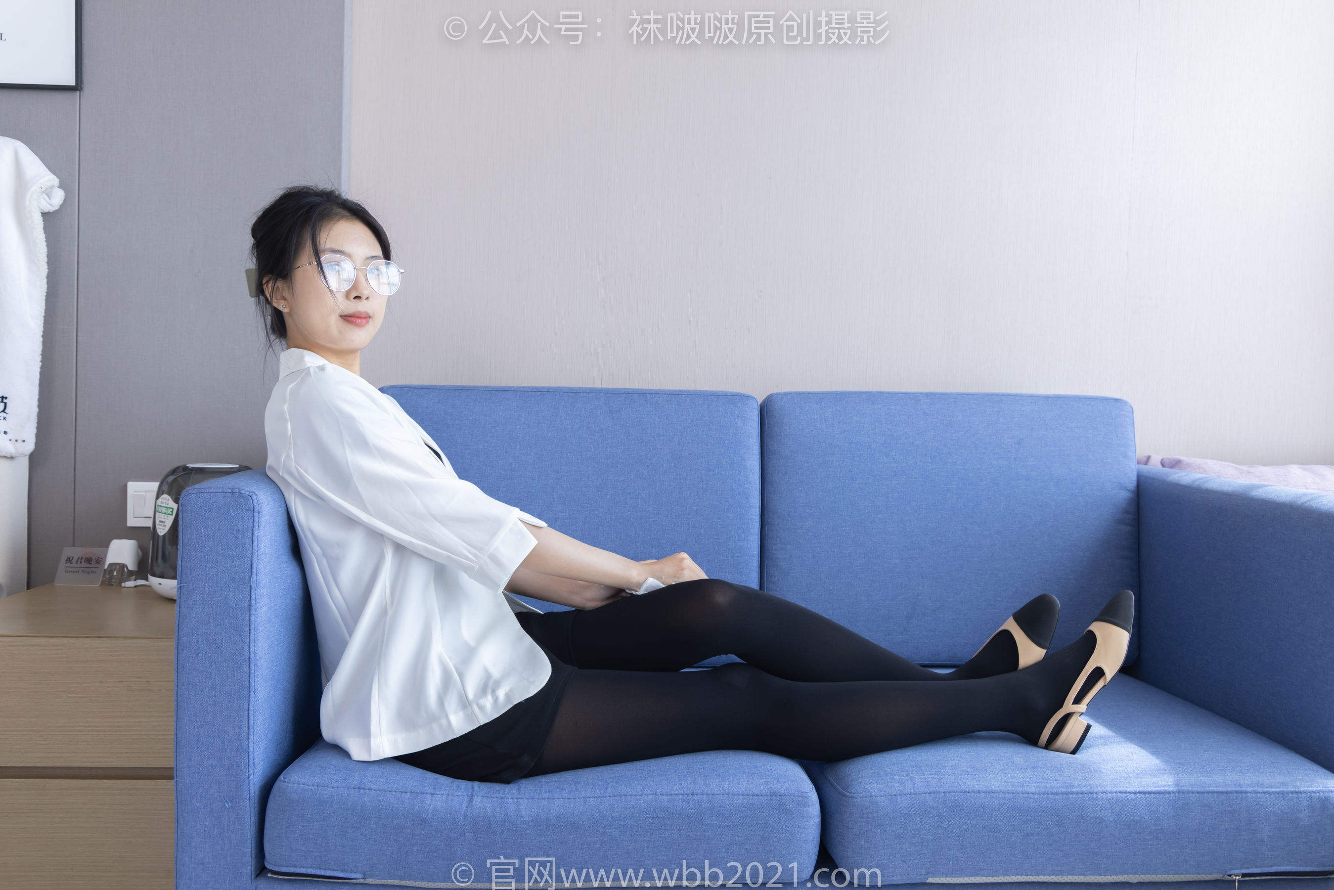 BoBoSocks袜啵啵 No.292 奶油 - 两双平底鞋、厚黑丝、厚肉丝
